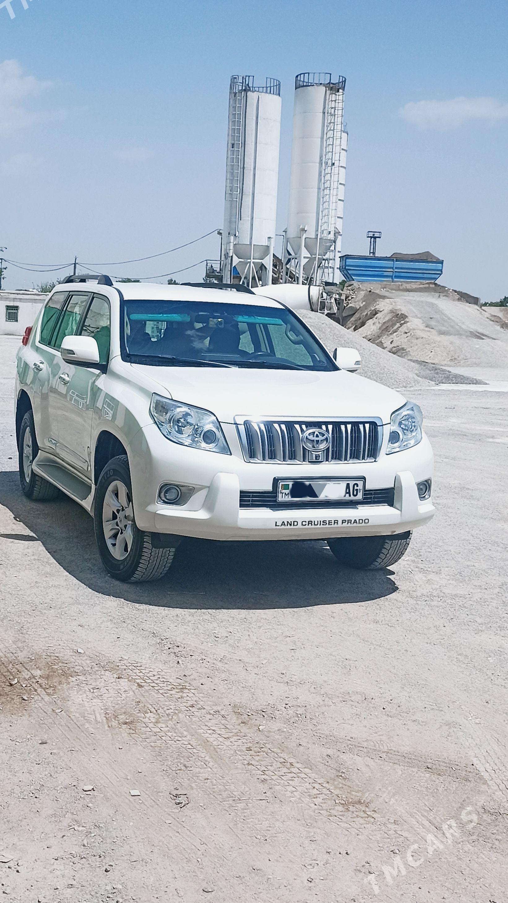Toyota Land Cruiser Prado 2010 - 565 500 TMT - Ашхабад - img 1