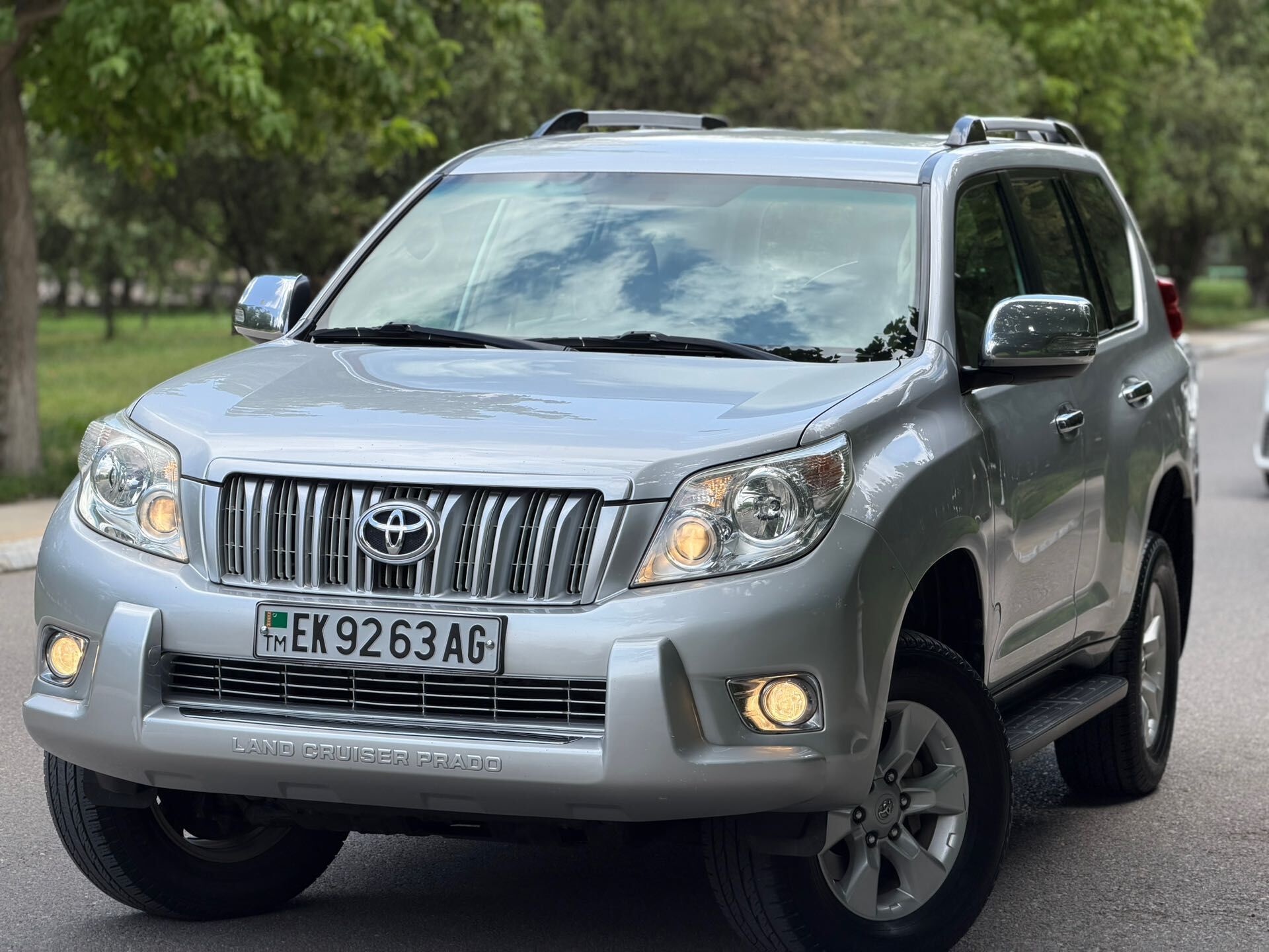 Toyota Land Cruiser Prado 2011 - 477 000 TMT - Улица Ататурка - img 1