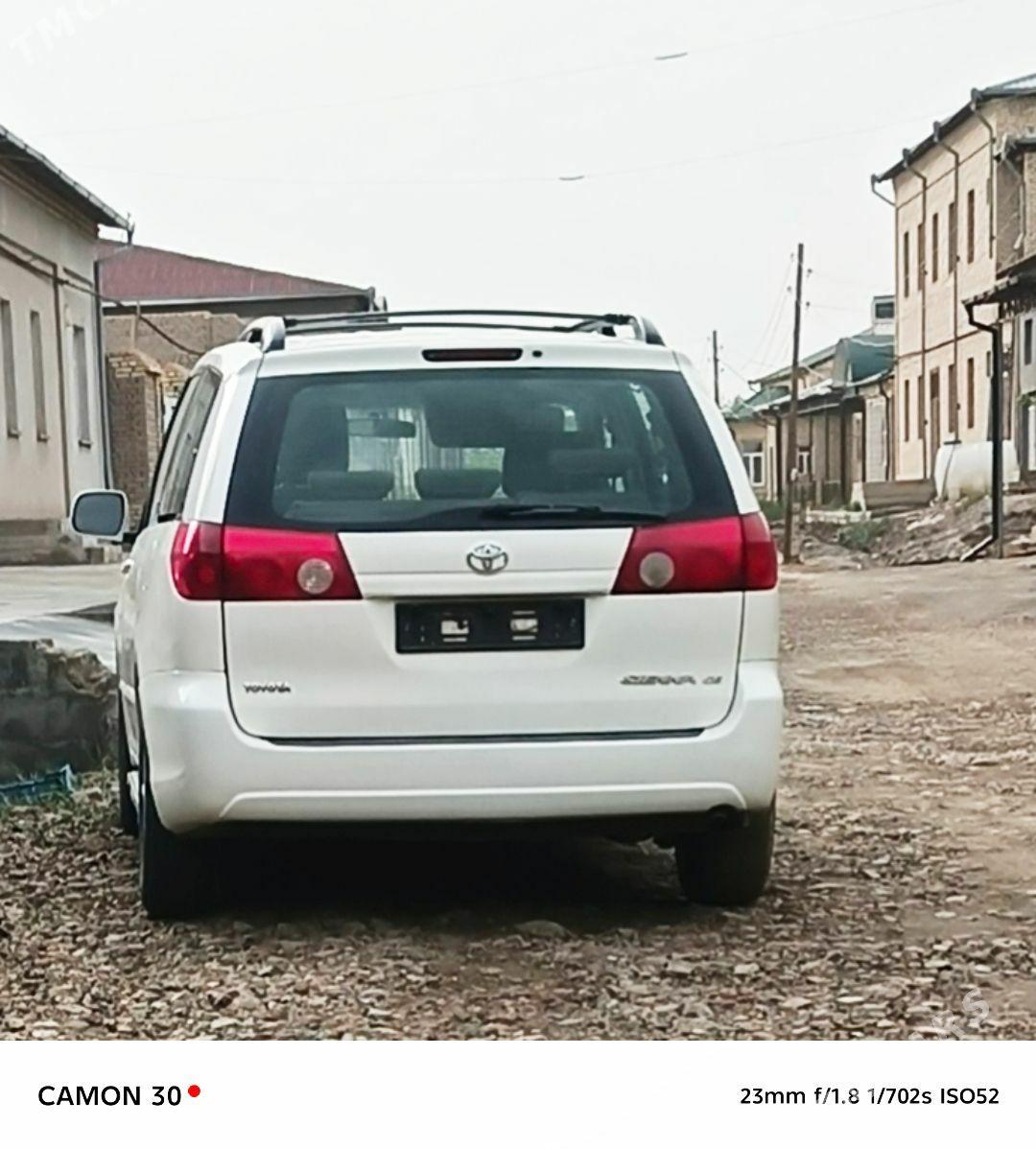 Toyota Sienna 2009 - 300 000 TMT - Daşoguz - img 1