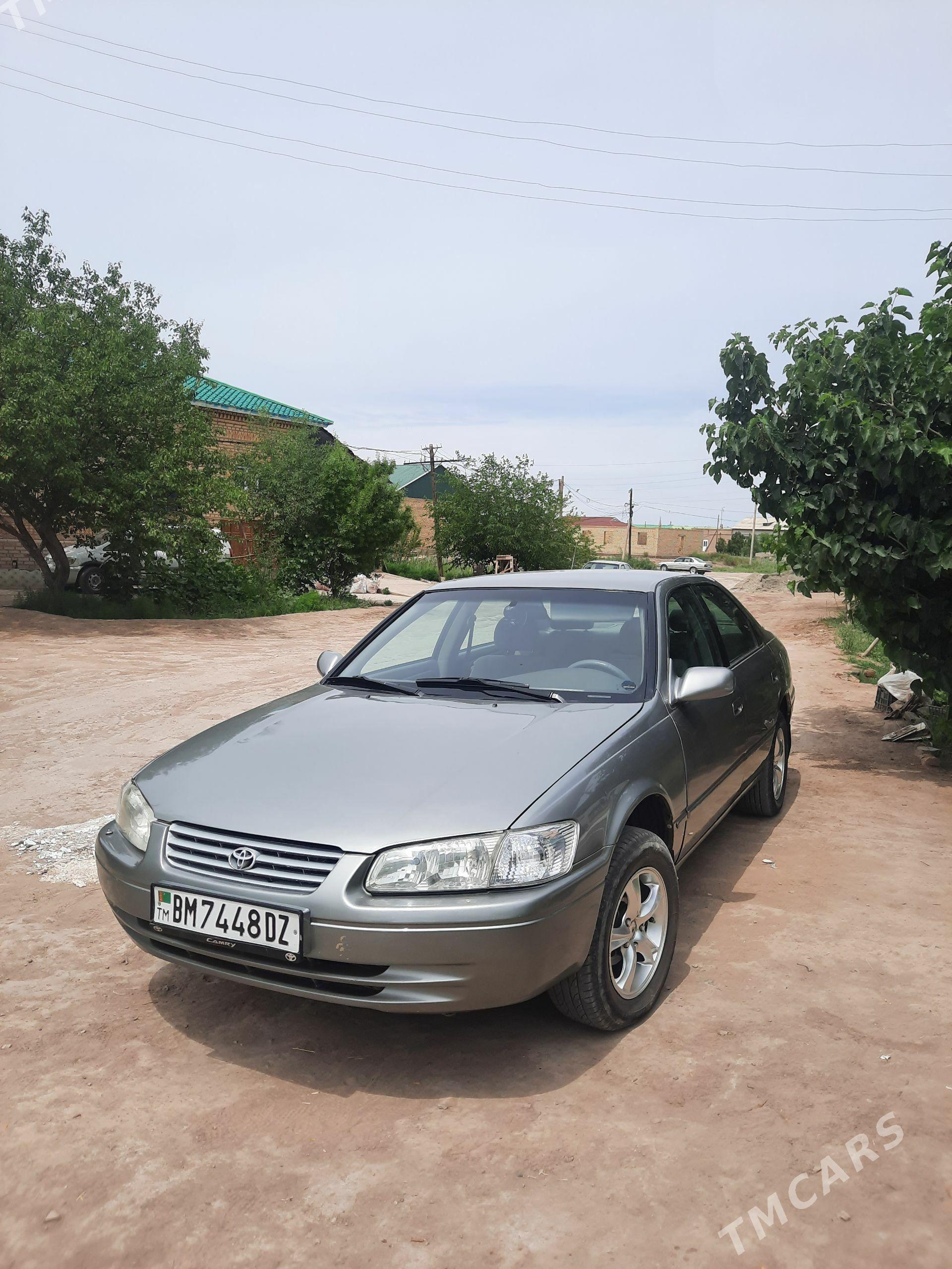 Toyota Camry 1999 - 150 000 TMT - Кёнеургенч - img 1