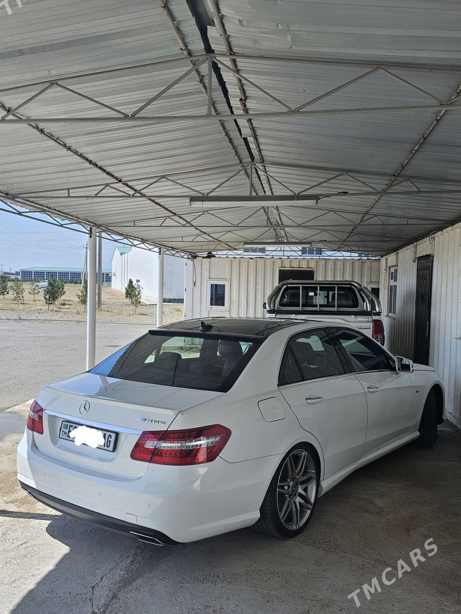 Mercedes-Benz E300 2012 - 330 000 TMT - Aşgabat - img 1