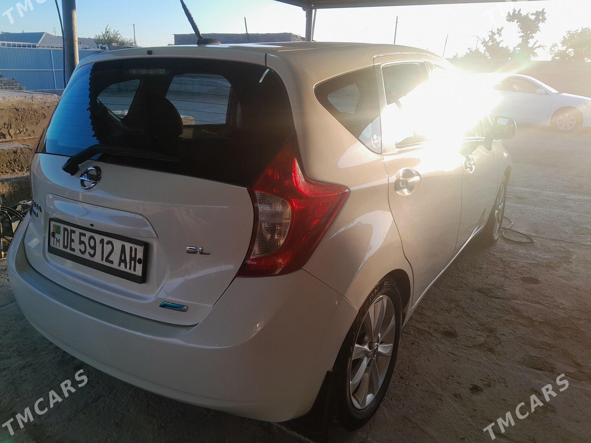 Nissan Versa Note 2014 - 130 000 TMT - Теджен - img 1