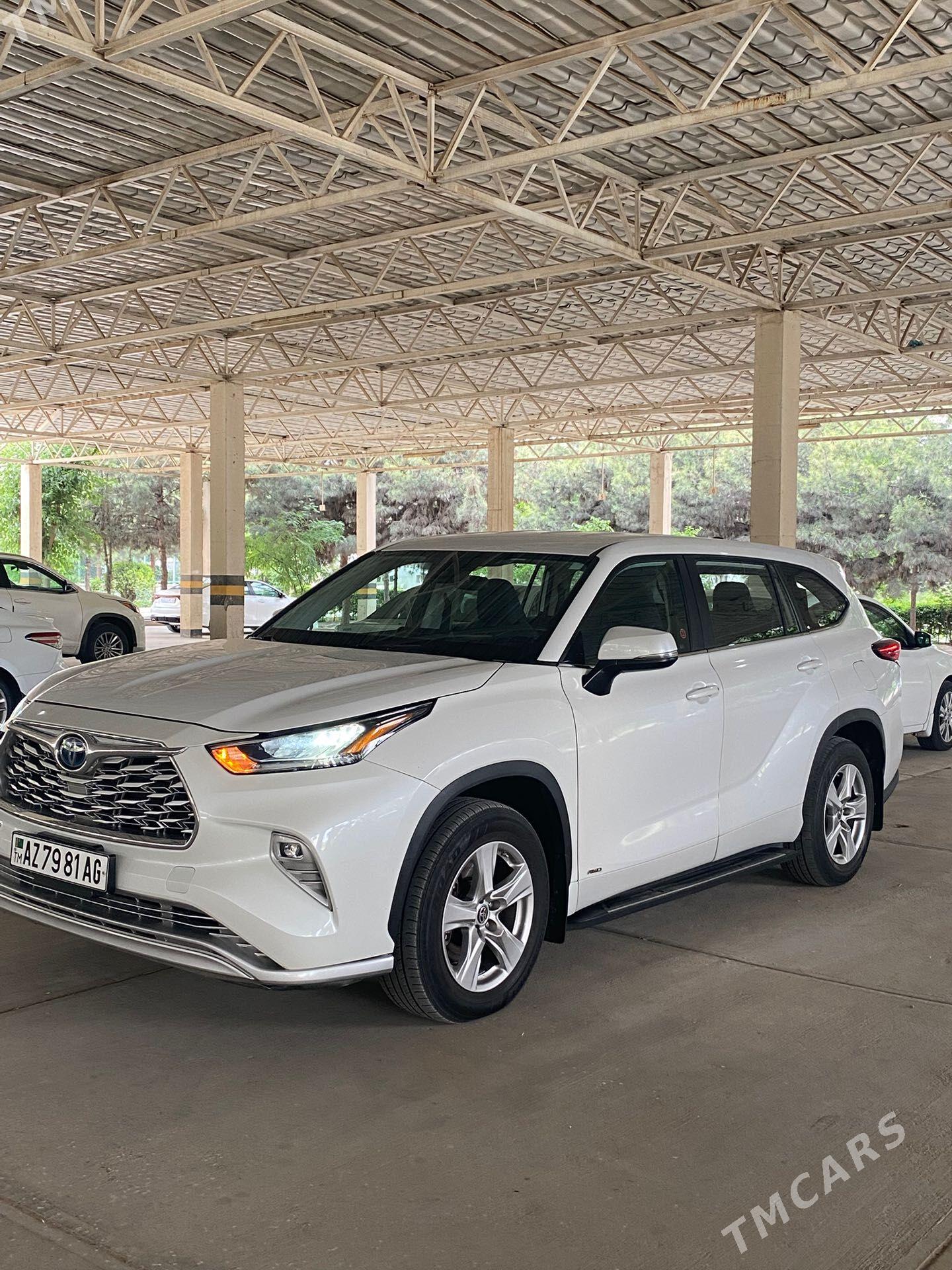 Toyota Highlander Hybrid 2023 - 550 000 TMT - Täze zaman - img 1