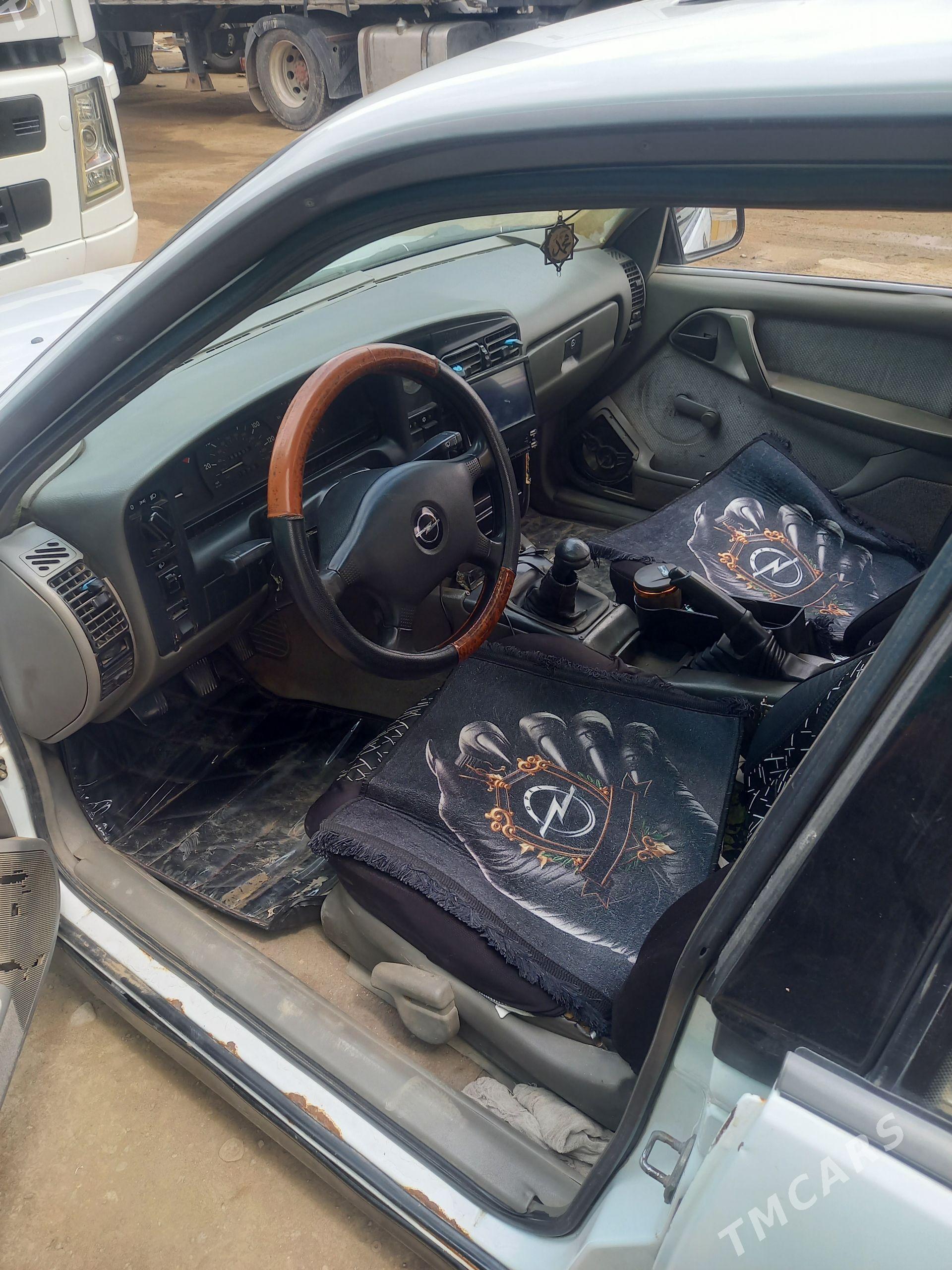 Opel Omega 1991 - 26 000 TMT - Türkmenabat - img 1