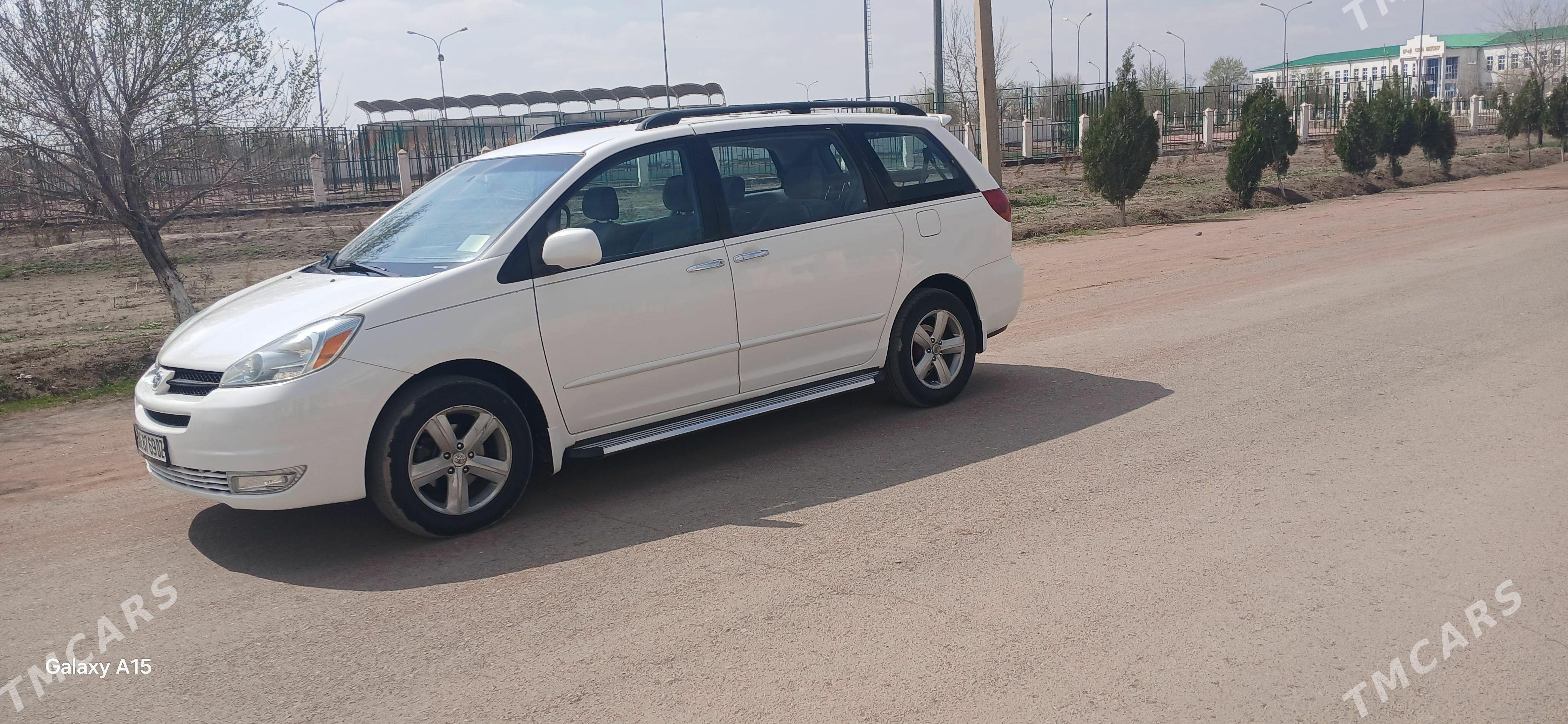 Toyota Sienna 2004 - 252 000 TMT - Gubadag - img 1