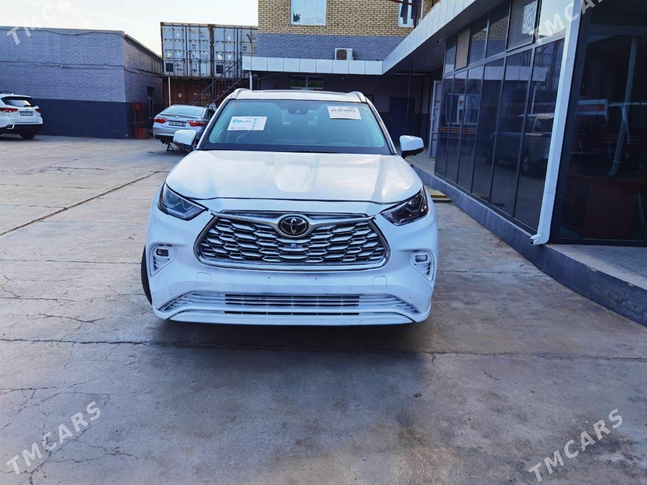 Toyota Highlander 2024 - 585 000 TMT - Мары - img 1