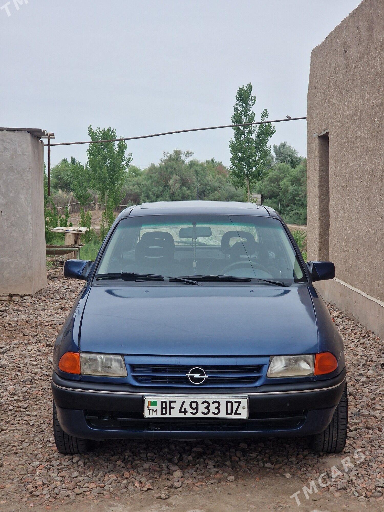 Opel Astra 1993 - 45 000 TMT - Губадаг - img 1
