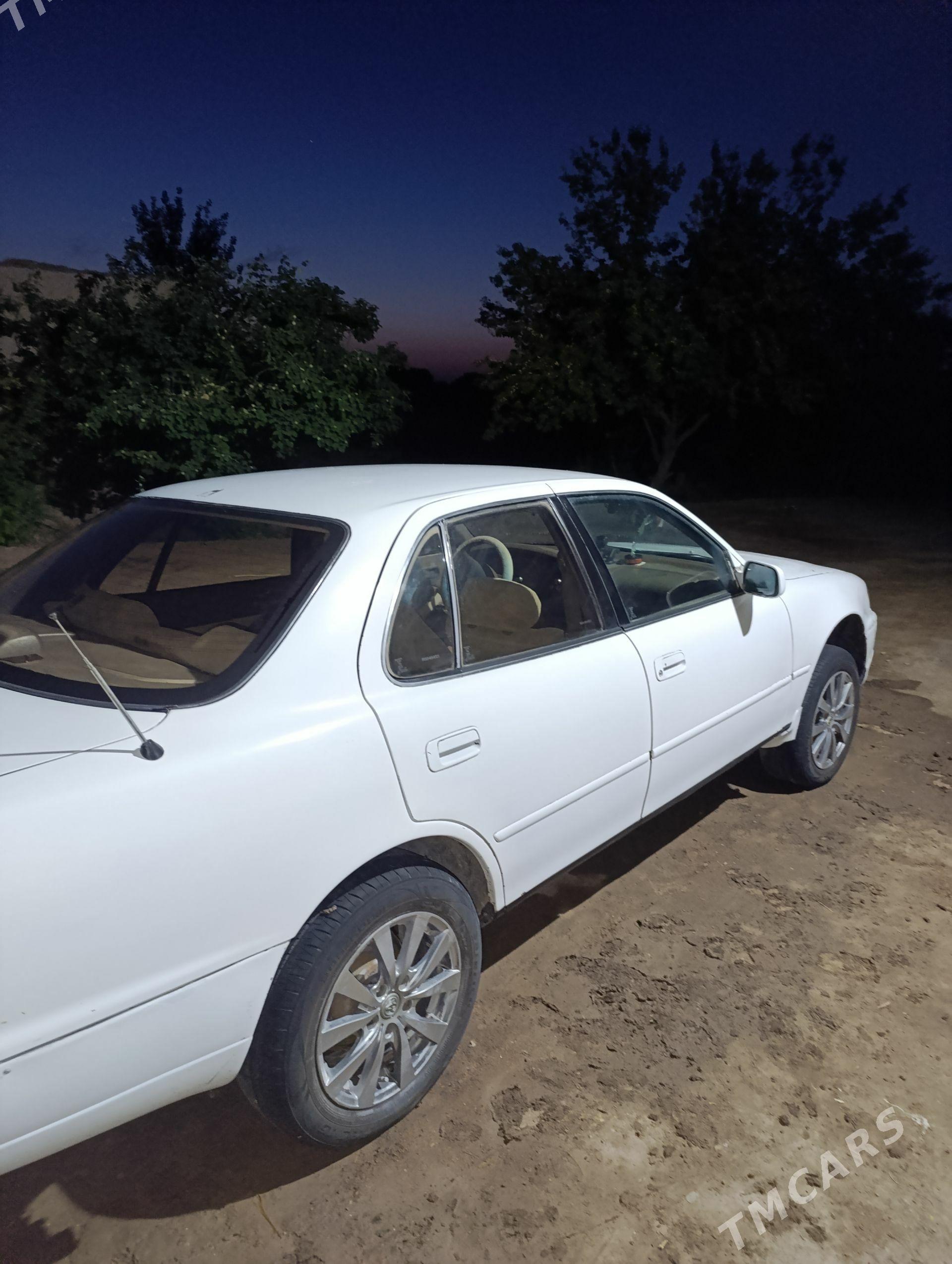 Toyota Camry 1994 - 85 000 TMT - Болдумсаз - img 1