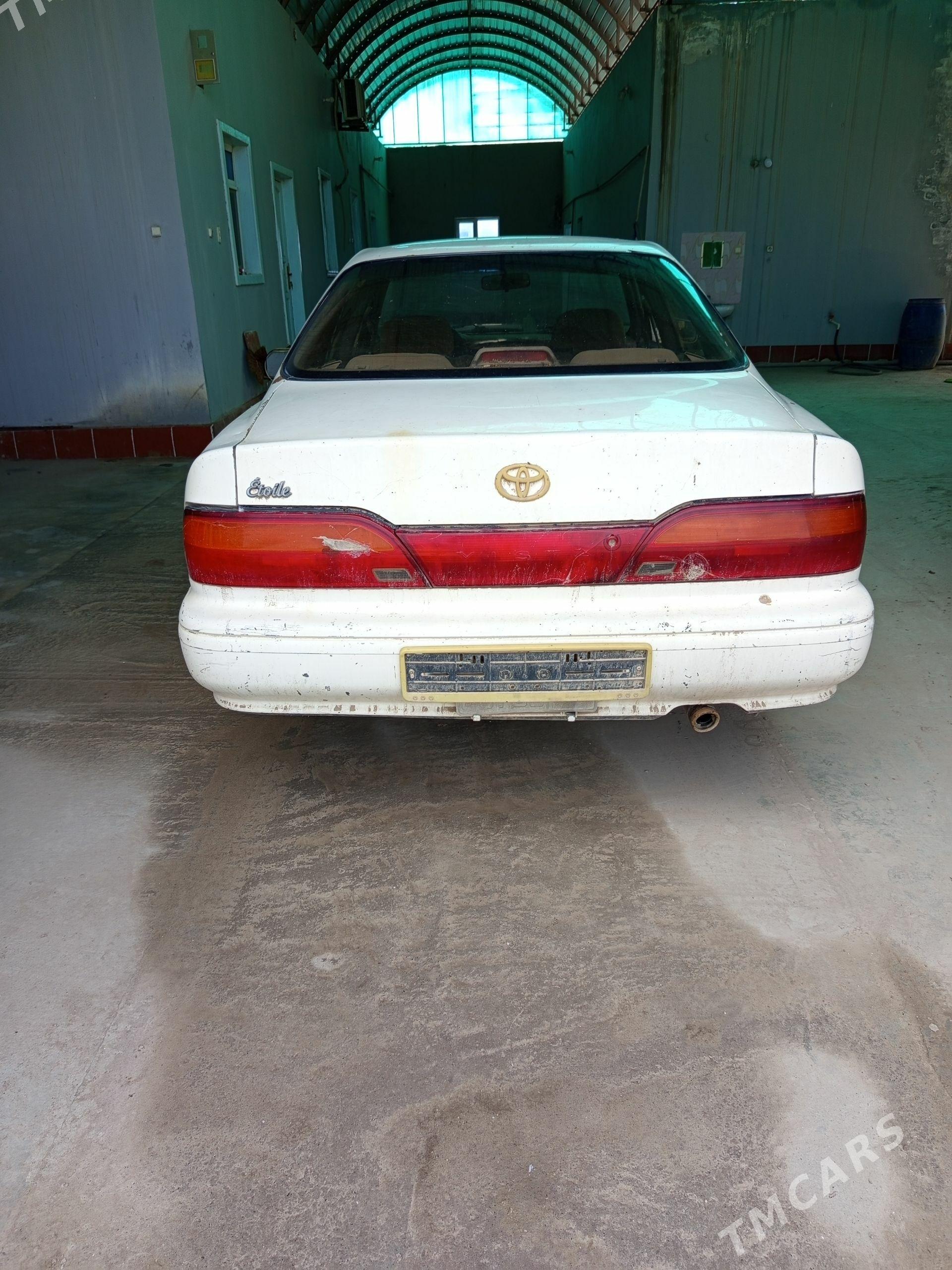 Toyota Camry 1993 - 25 000 TMT - Halaç - img 1