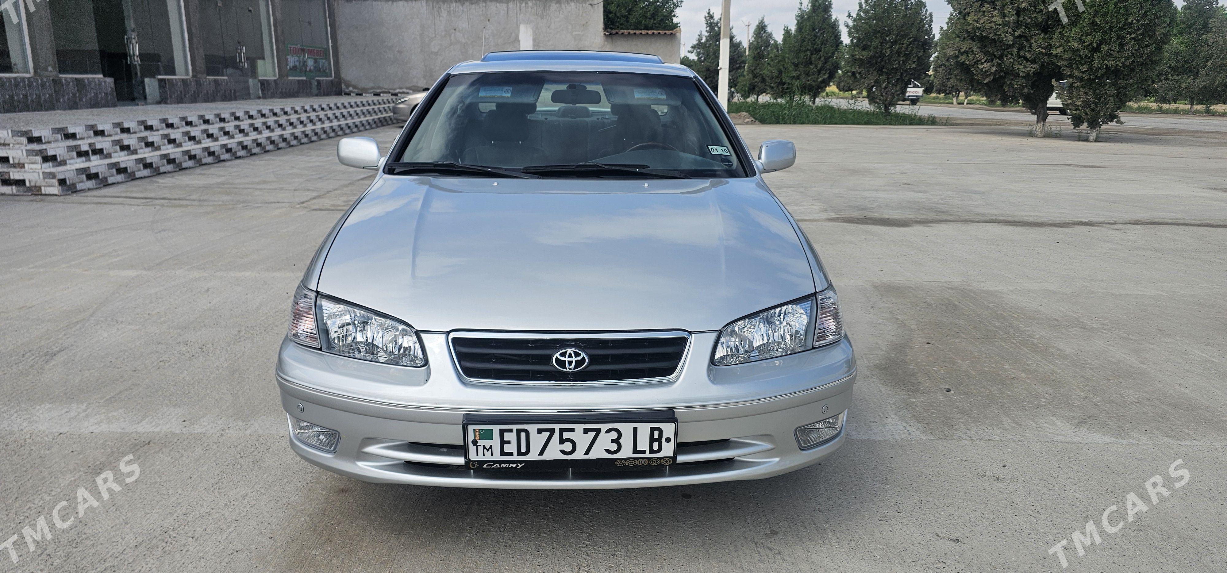 Toyota Camry 2001 - 195 000 TMT - Halaç - img 1