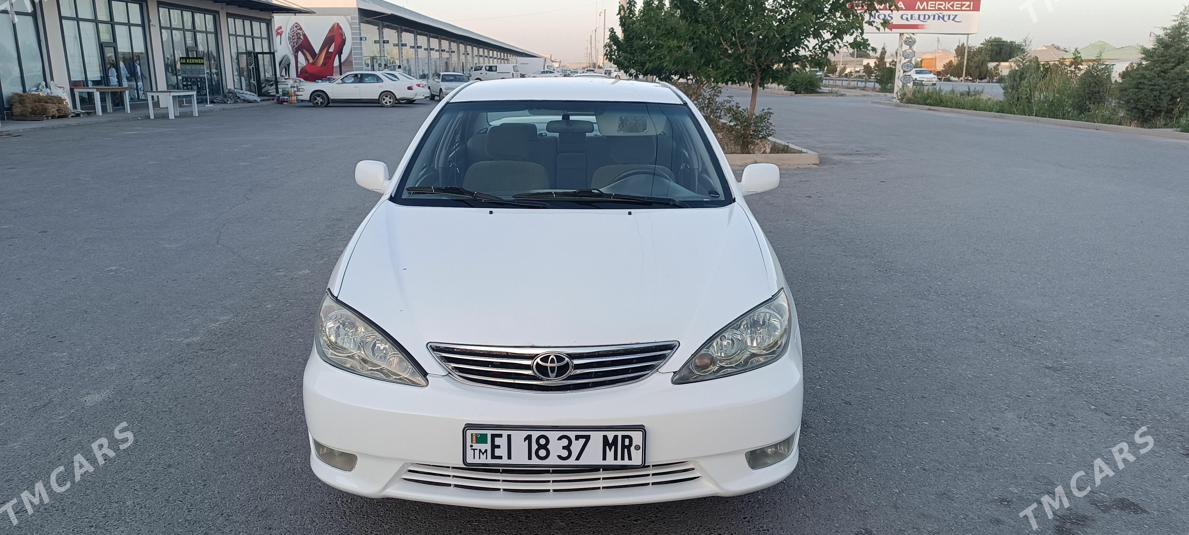 Toyota Camry 2003 - 170 000 TMT - Мары - img 1