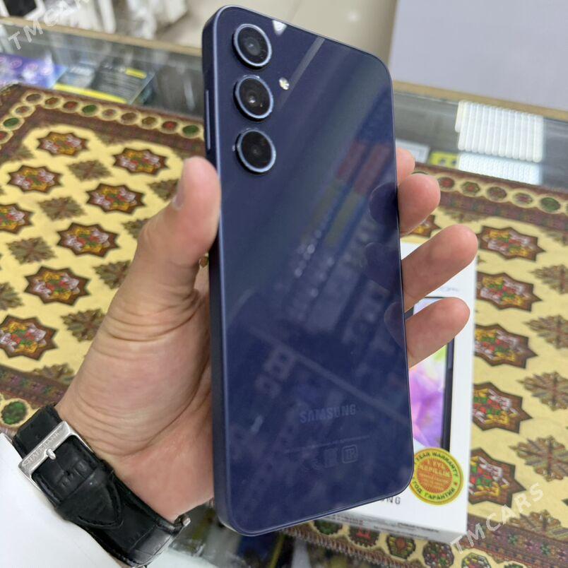 a35 8/128 telefon - Garaşsyzlygyň 15 ýyllygy Söwda Merkezi - img 1
