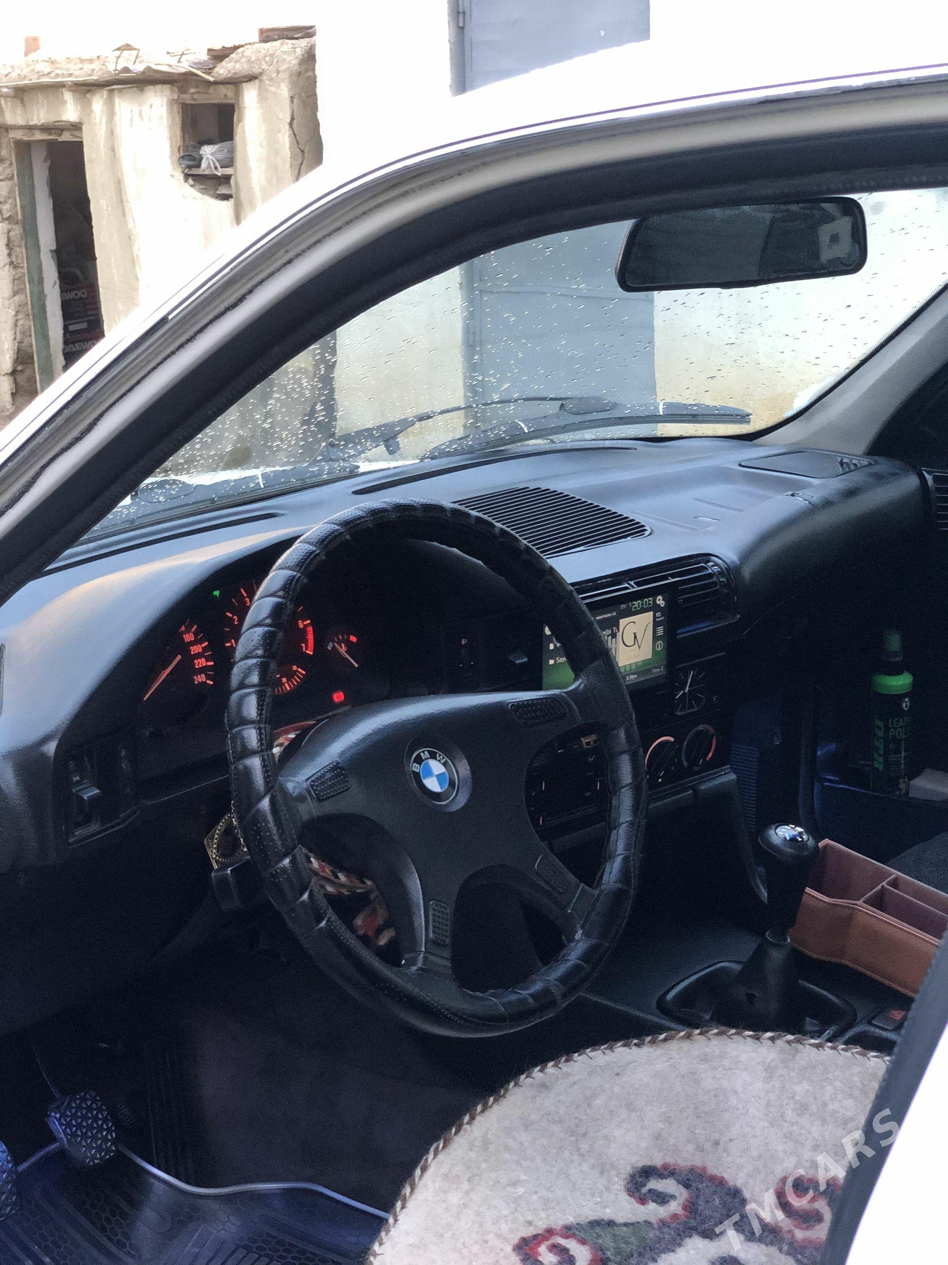 BMW 525 1991 - 75 000 TMT - Бахарден - img 1