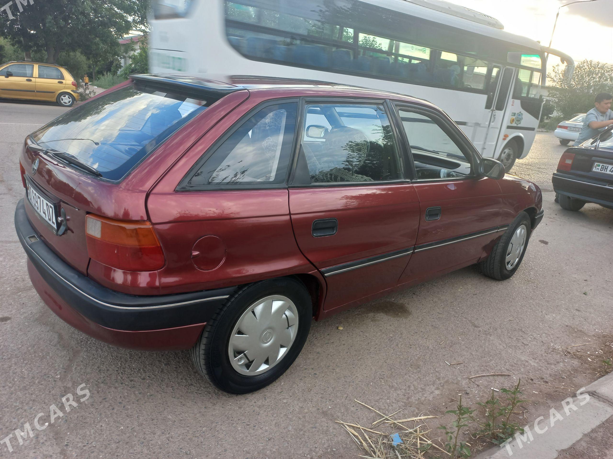 Opel Astra 1993 - 47 000 TMT - Дашогуз - img 1