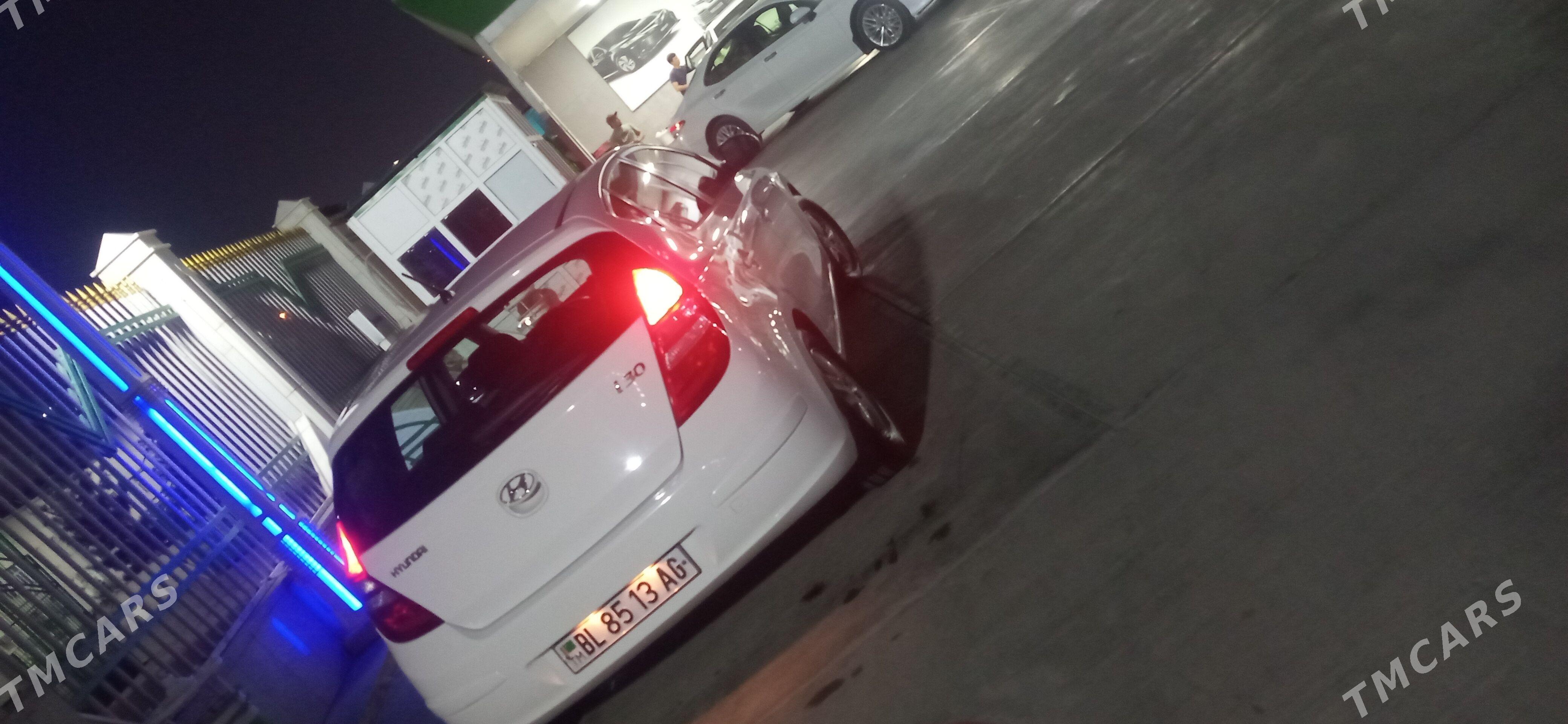 Hyundai I30 2011 - 200 000 TMT - Ашхабад - img 1