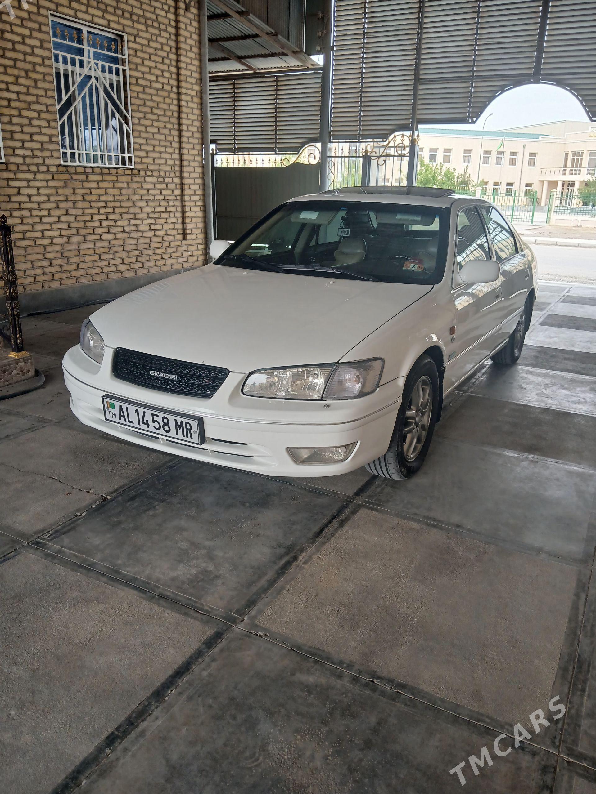 Toyota Camry 2000 - 210 000 TMT - Мары - img 1