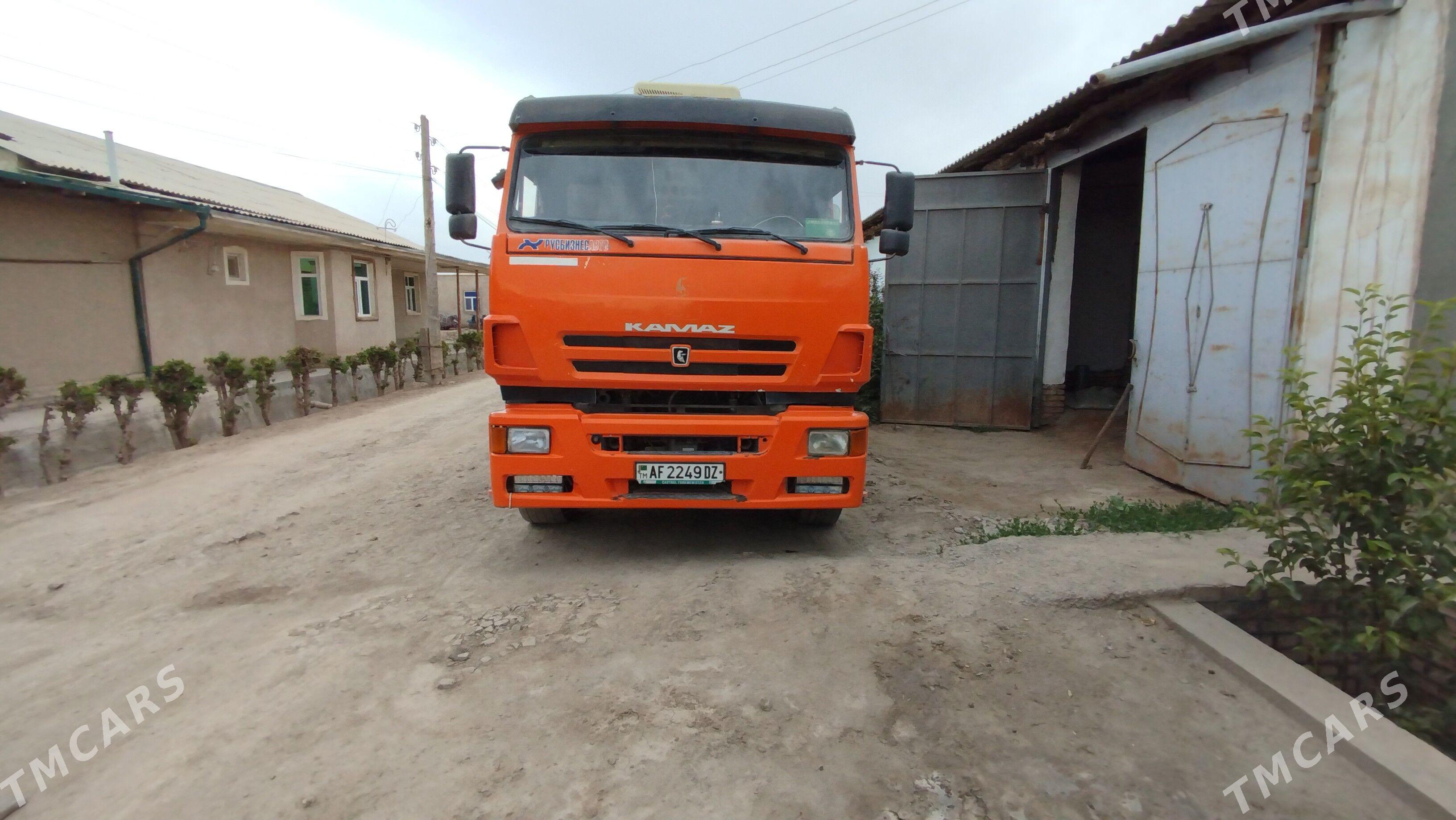 Kamaz 6520 2014 - 450 000 TMT - Шабатский этрап - img 1
