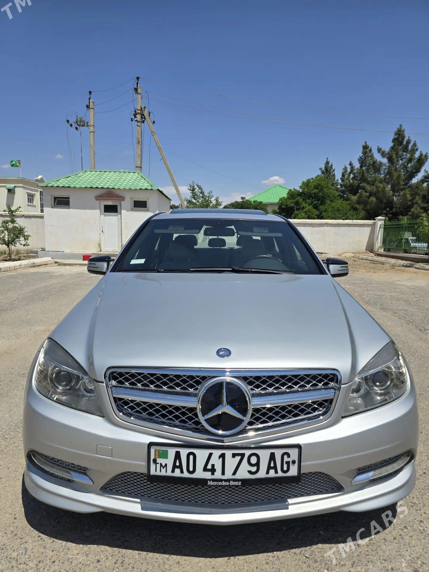 Mercedes-Benz C300 2010 - 209 000 TMT - Aşgabat - img 1