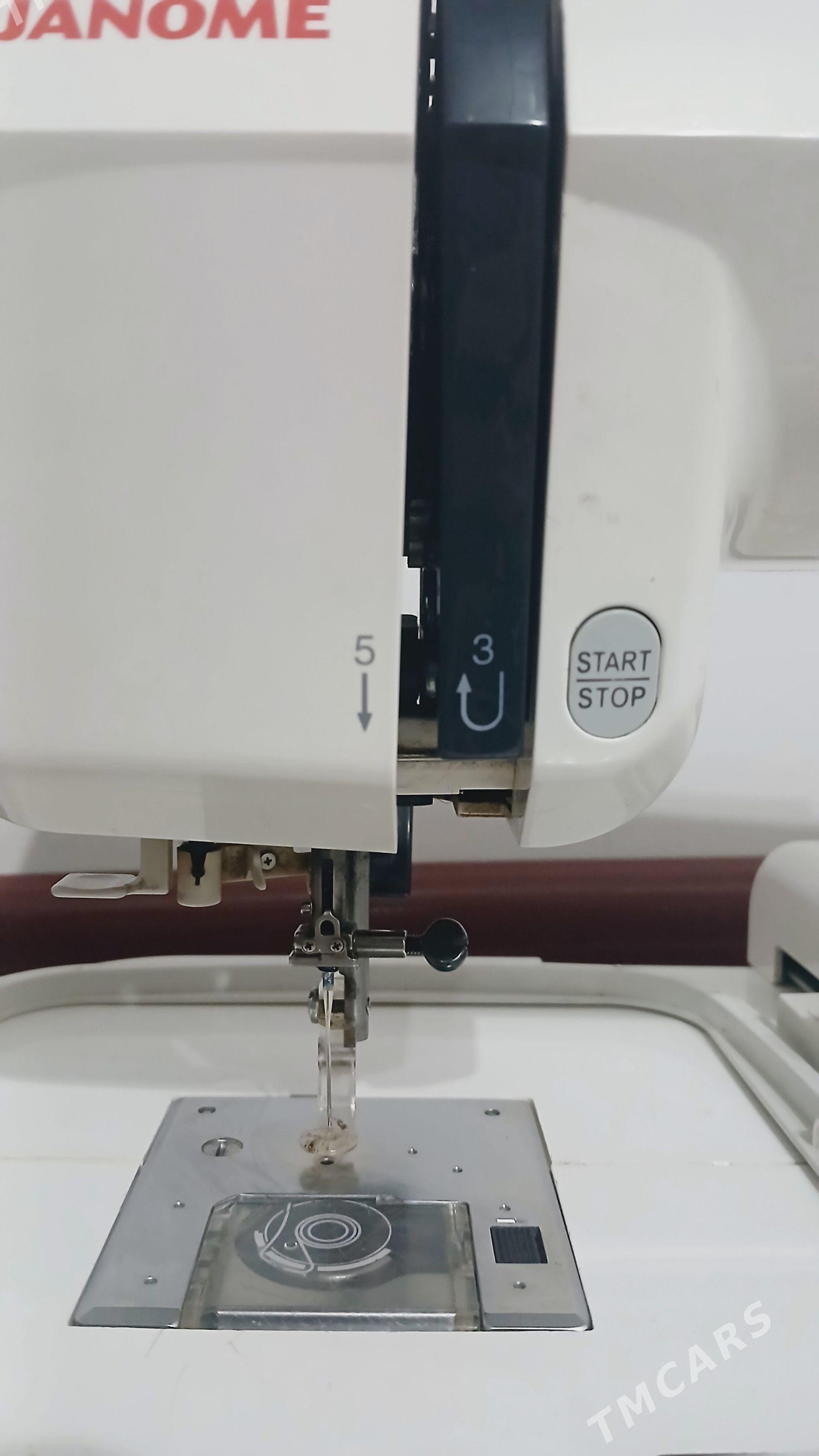Janome 230e - Tejen - img 1
