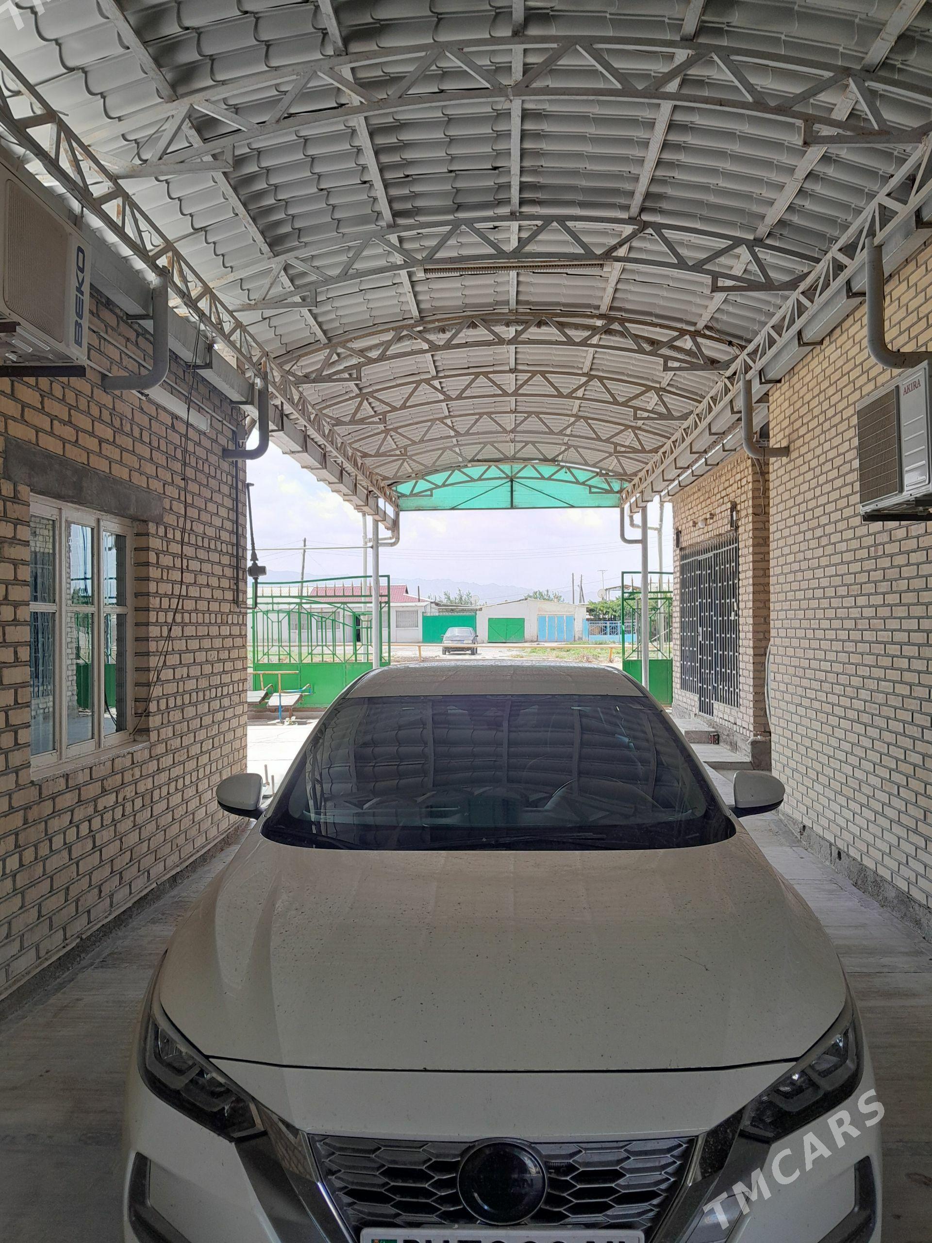 Nissan Sentra 2022 - 240 000 TMT - Анев - img 1