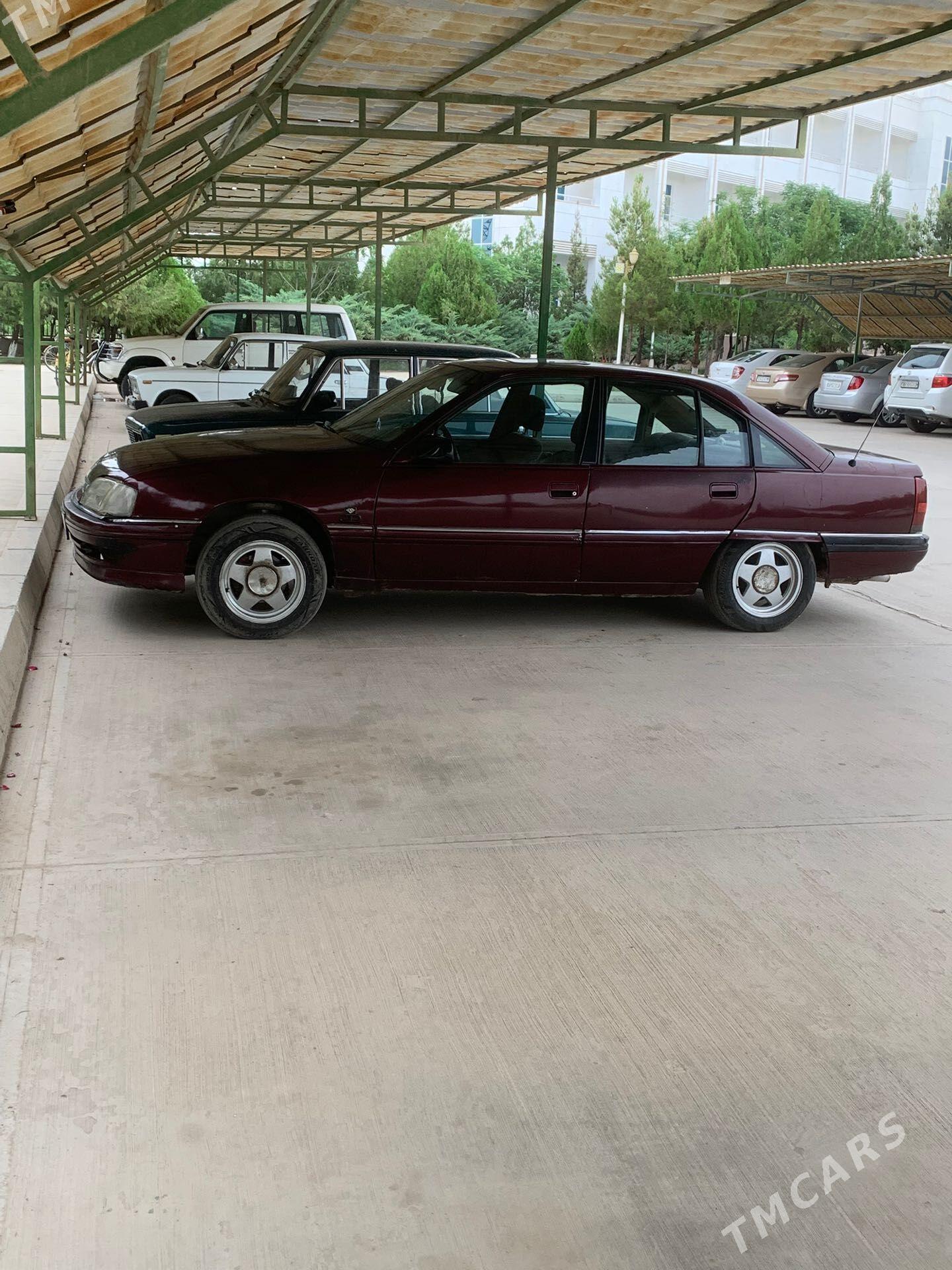 Opel Omega 1991 - 30 000 TMT - Фарап - img 1