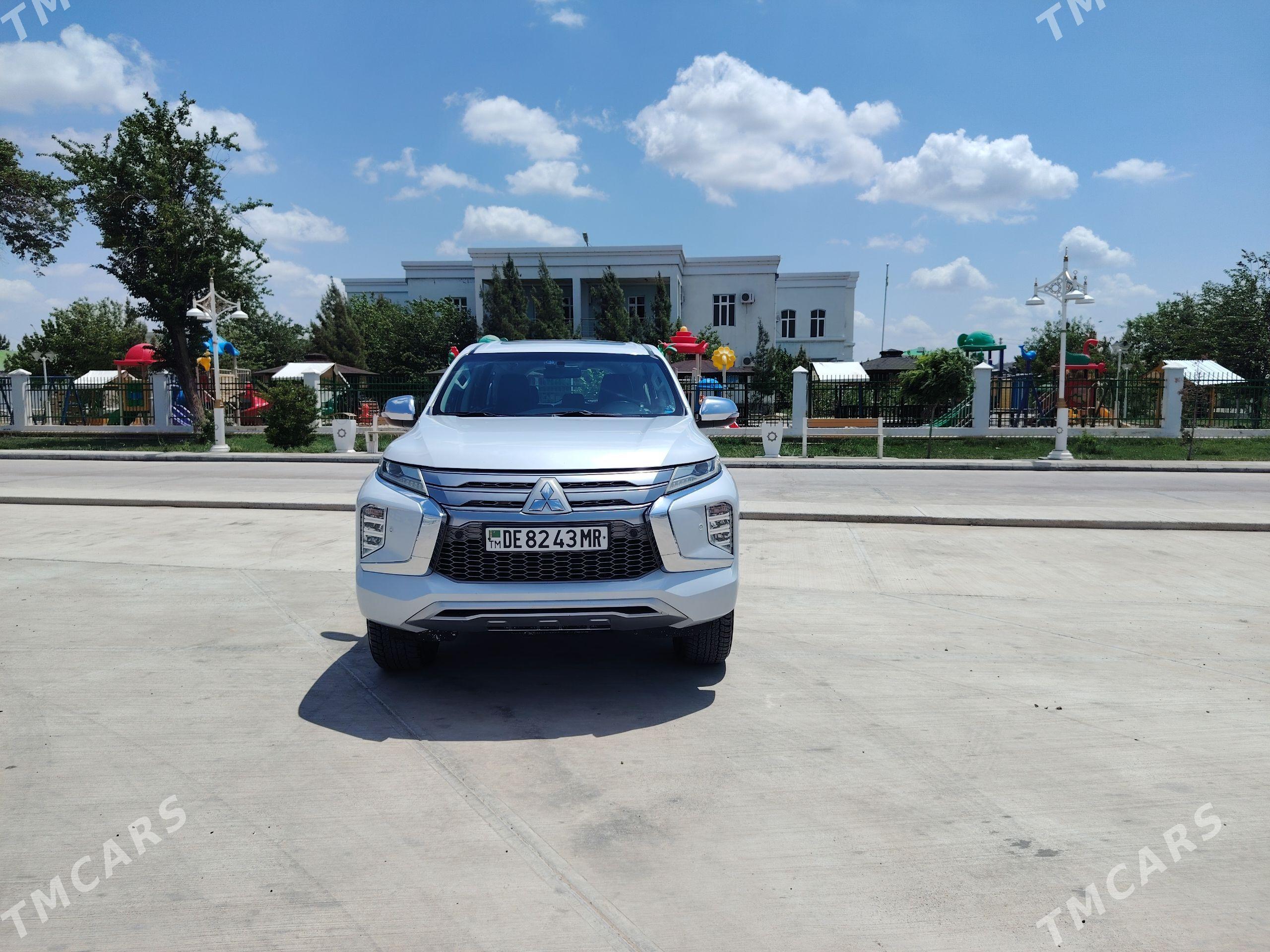 Mitsubishi Pajero 2020 - 440 000 TMT - Мары - img 1