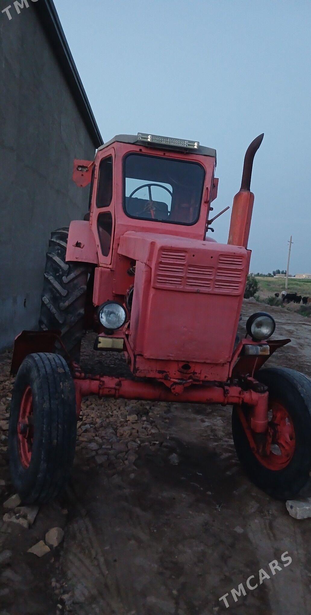 MTZ 82 1992 - 38 000 TMT - Мургап - img 1