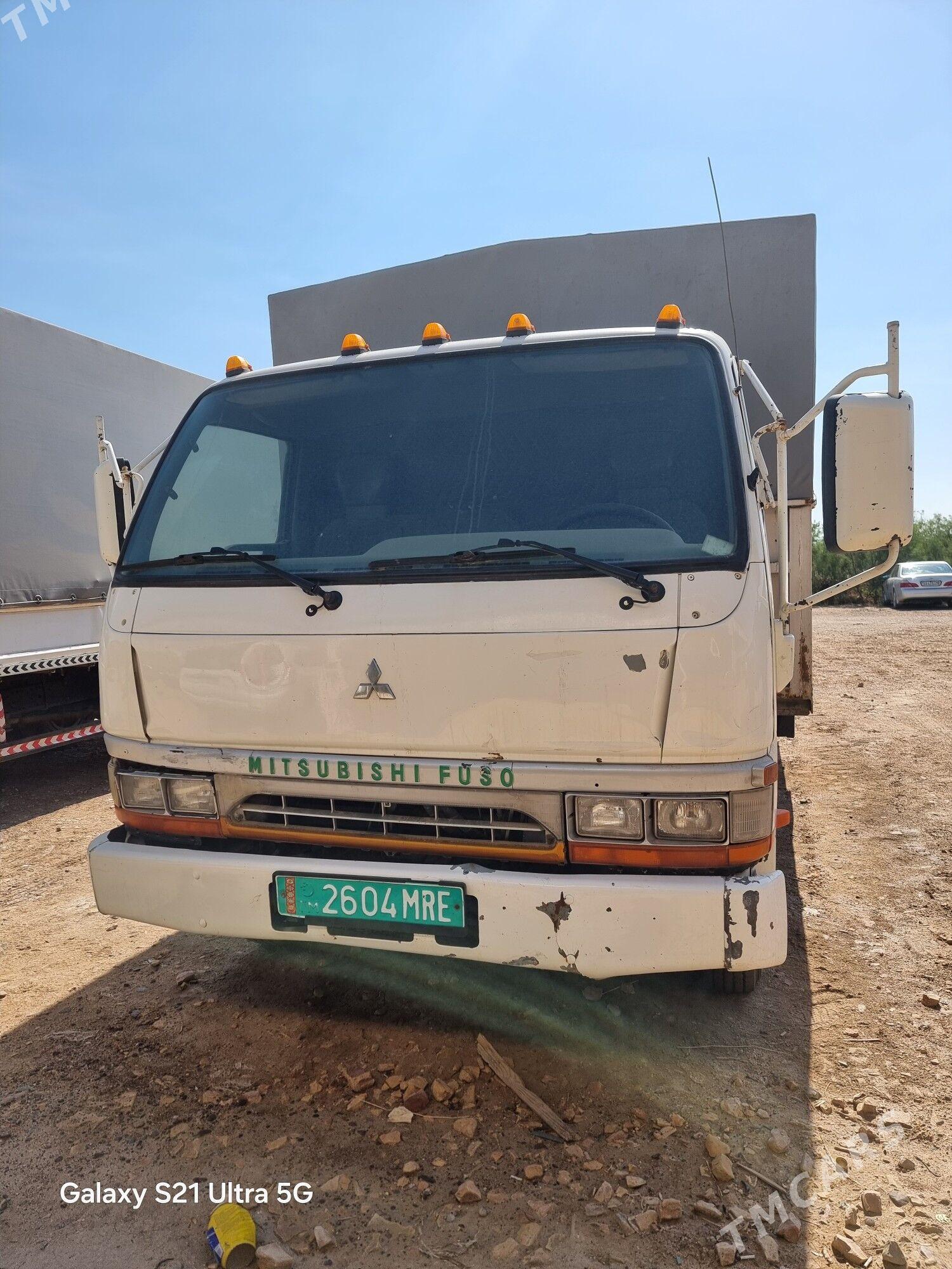 Mitsubishi Canter 2002 - 200 000 TMT - Мары - img 1