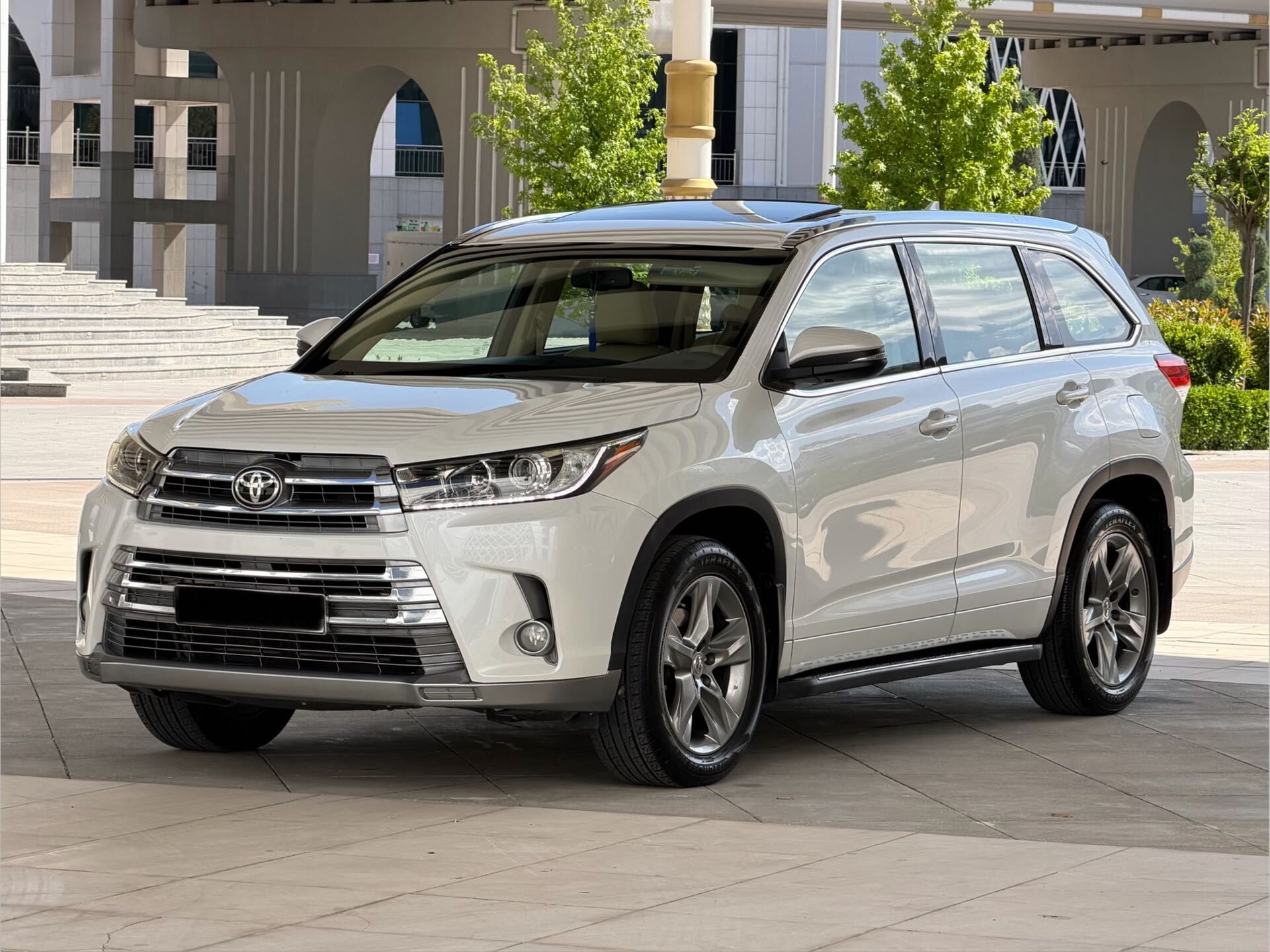 Toyota Highlander 2017 - 468 000 TMT - Aşgabat - img 1