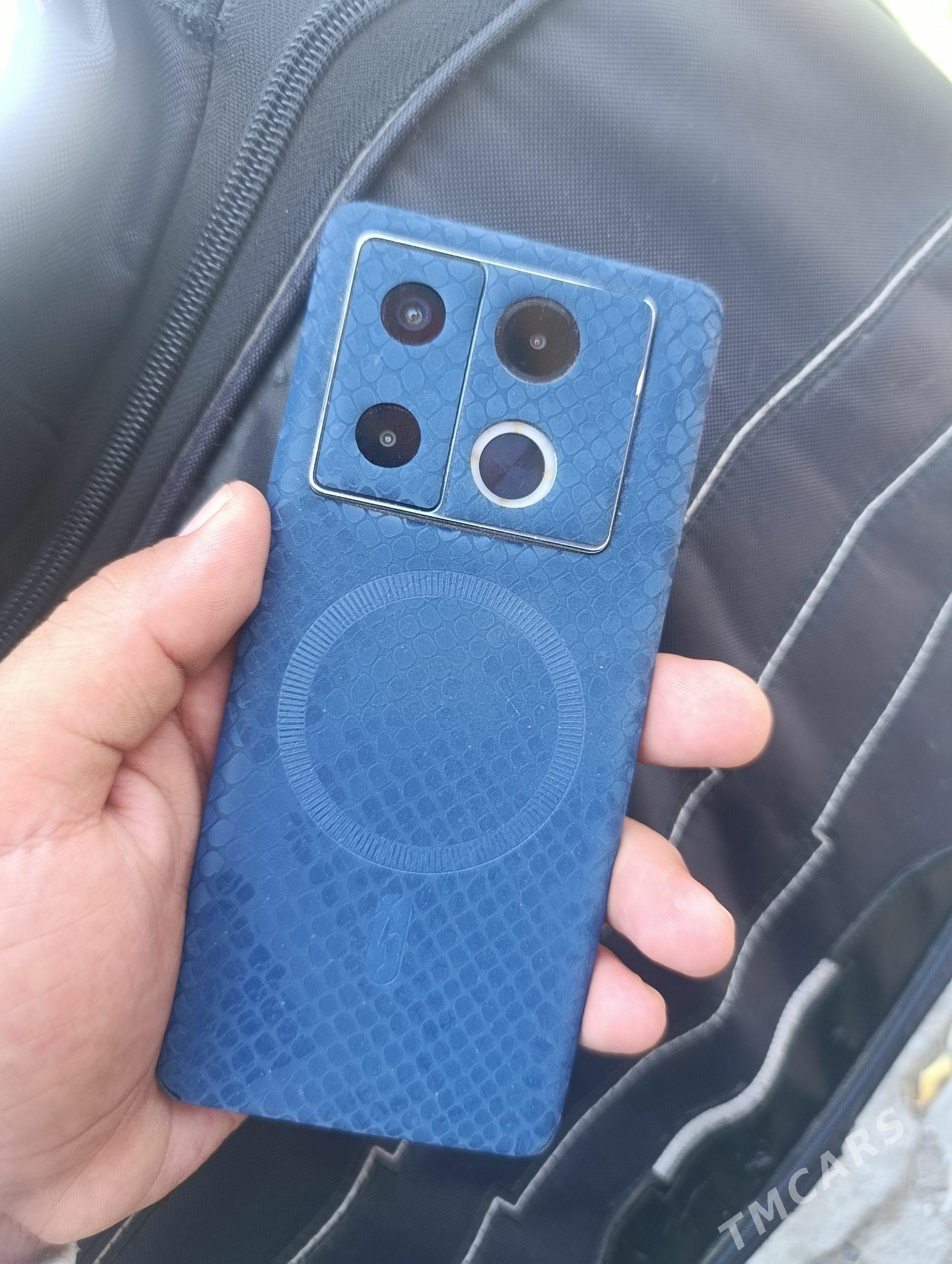INFINIX NOTE 40 PRO - Mary - img 1