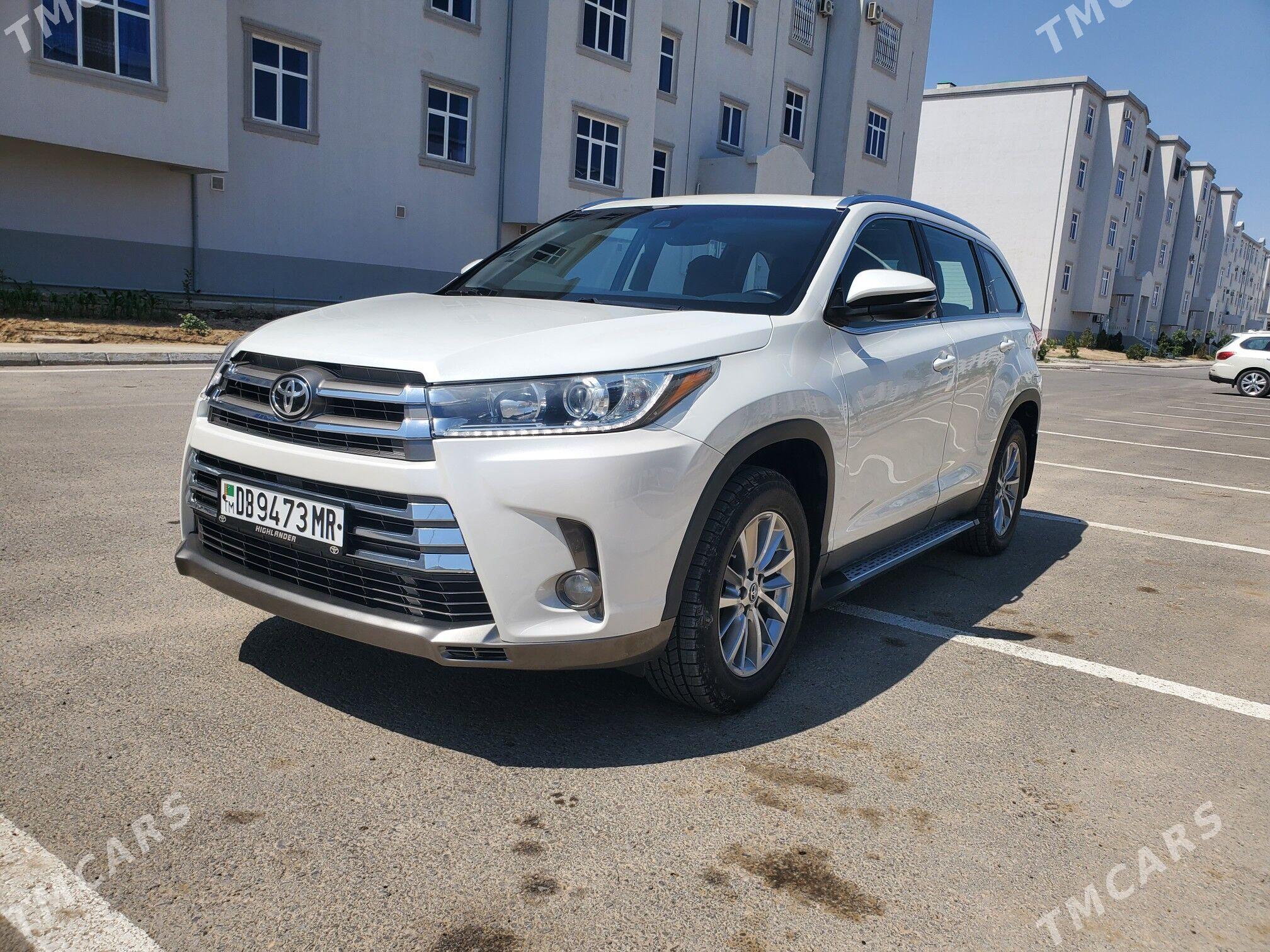 Toyota Highlander 2019 - 560 000 TMT - Мары - img 1