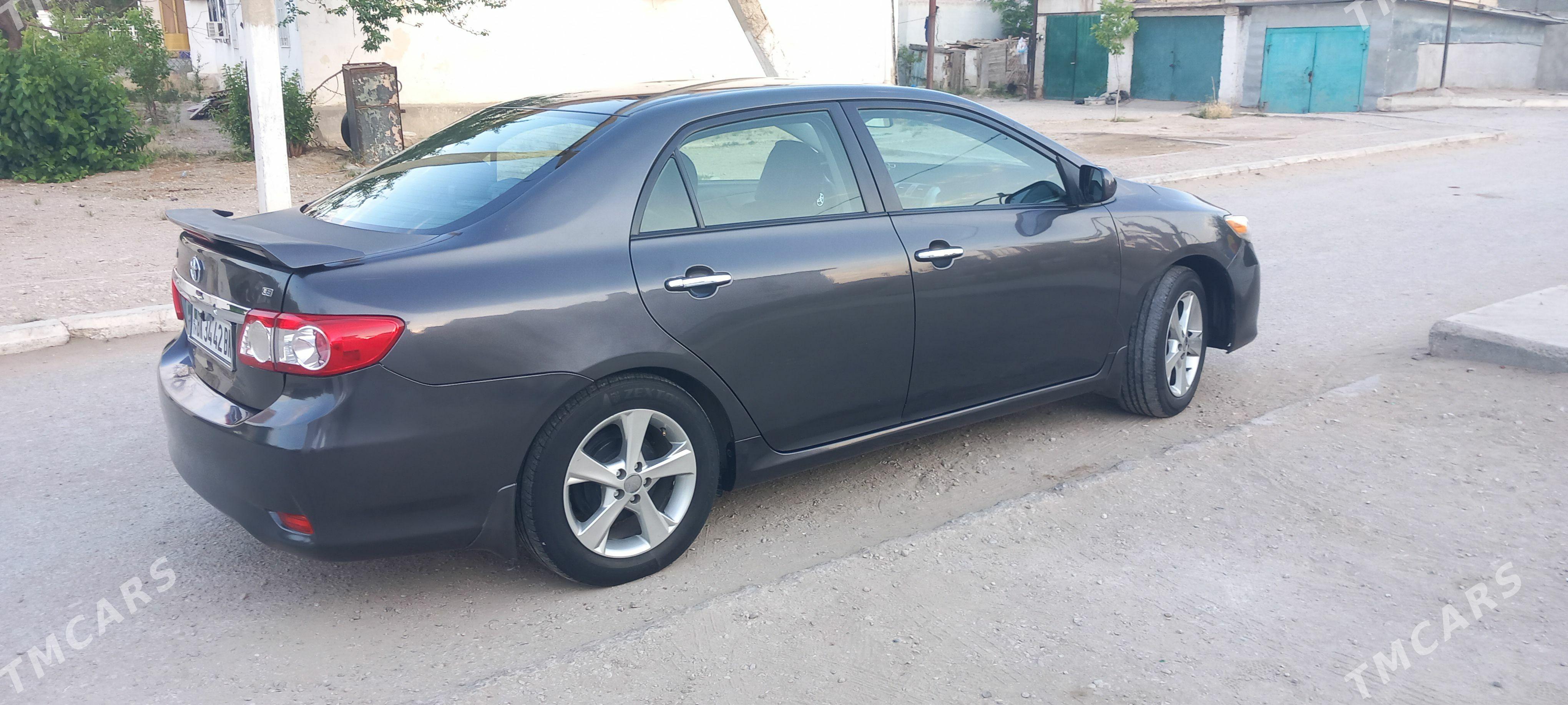 Toyota Corolla 2011 - 157 000 TMT - Балканабат - img 1