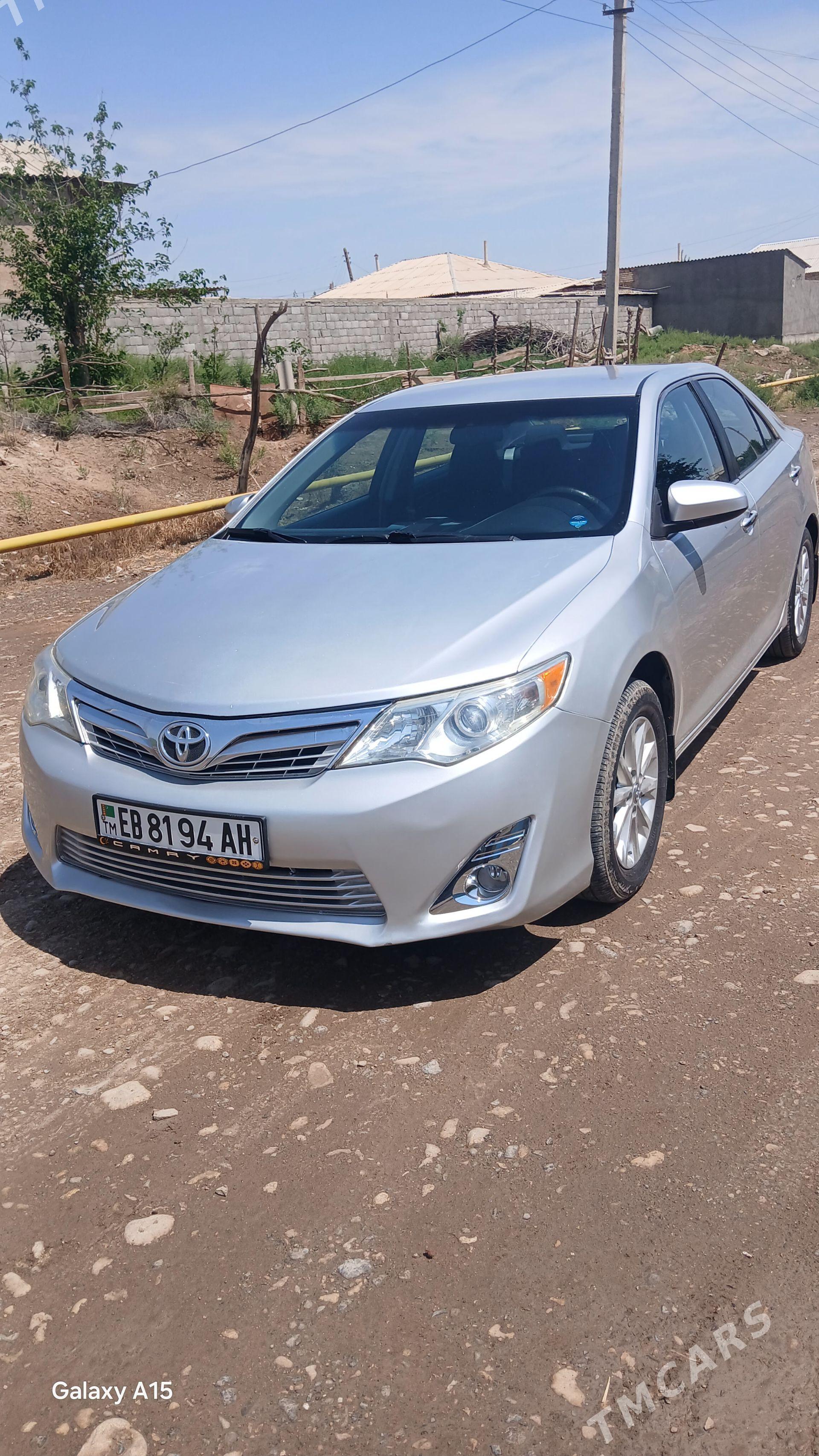 Toyota Camry 2011 - 205 000 TMT - Теджен - img 1