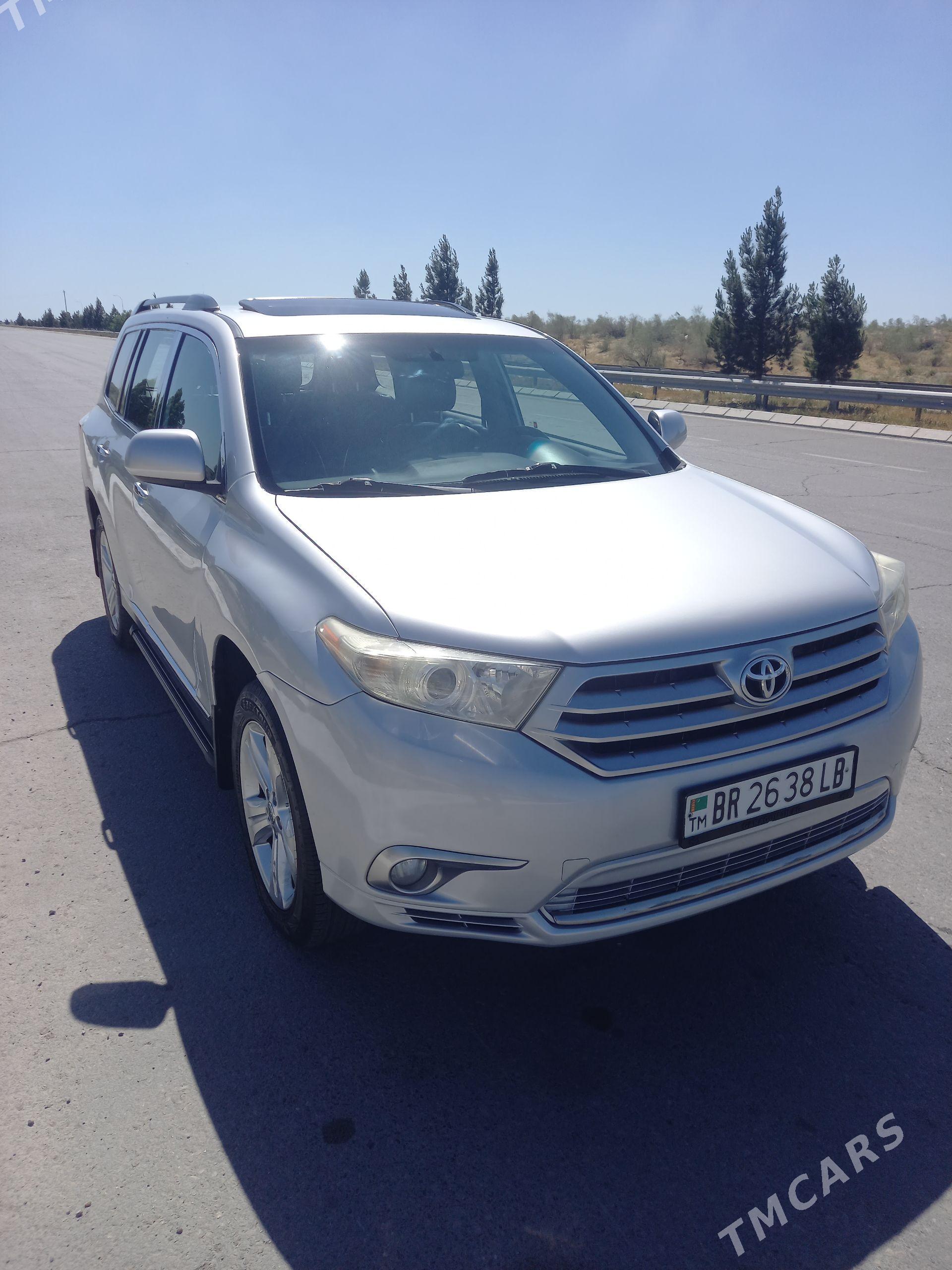 Toyota Highlander 2013 - 360 000 TMT - Чарджоу - img 1