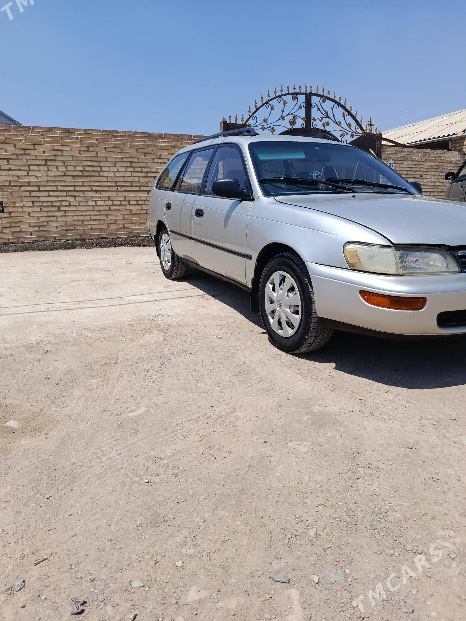 Toyota Corolla 1993 - 65 000 TMT - Мары - img 1