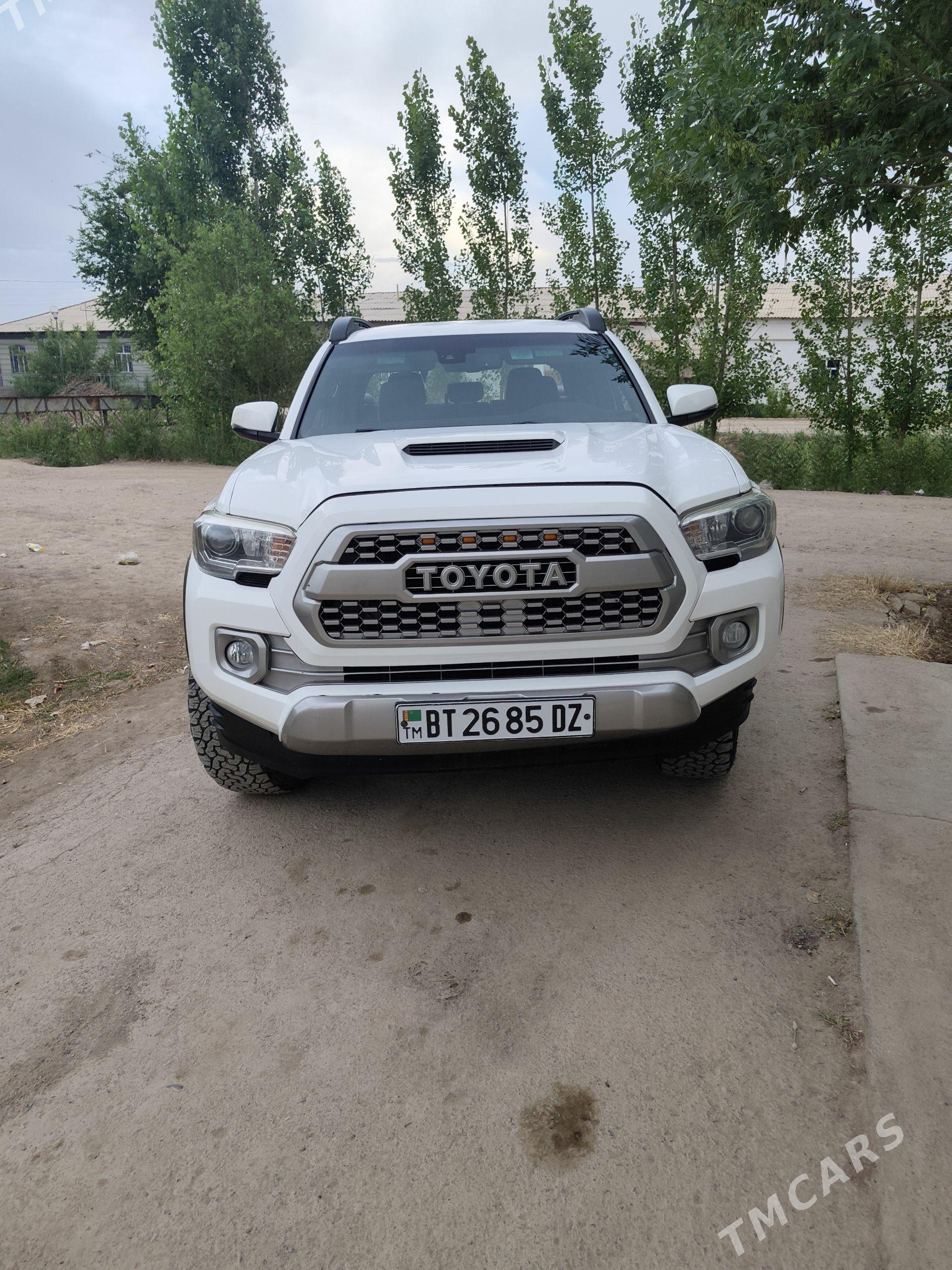Toyota Tacoma 2018 - 400 000 TMT - Шабатский этрап - img 1