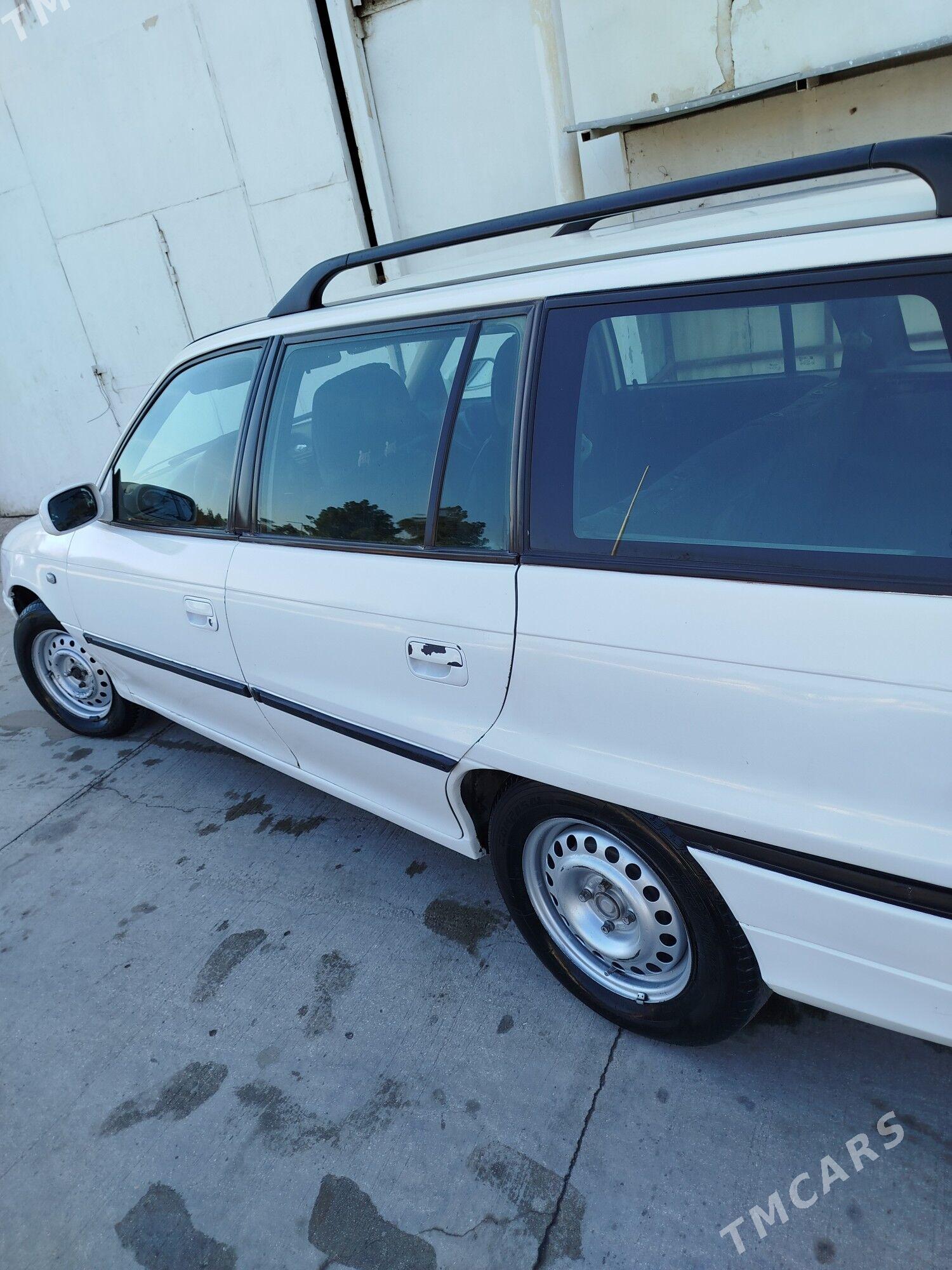 Opel Astra 1997 - 40 000 TMT - Балканабат - img 1