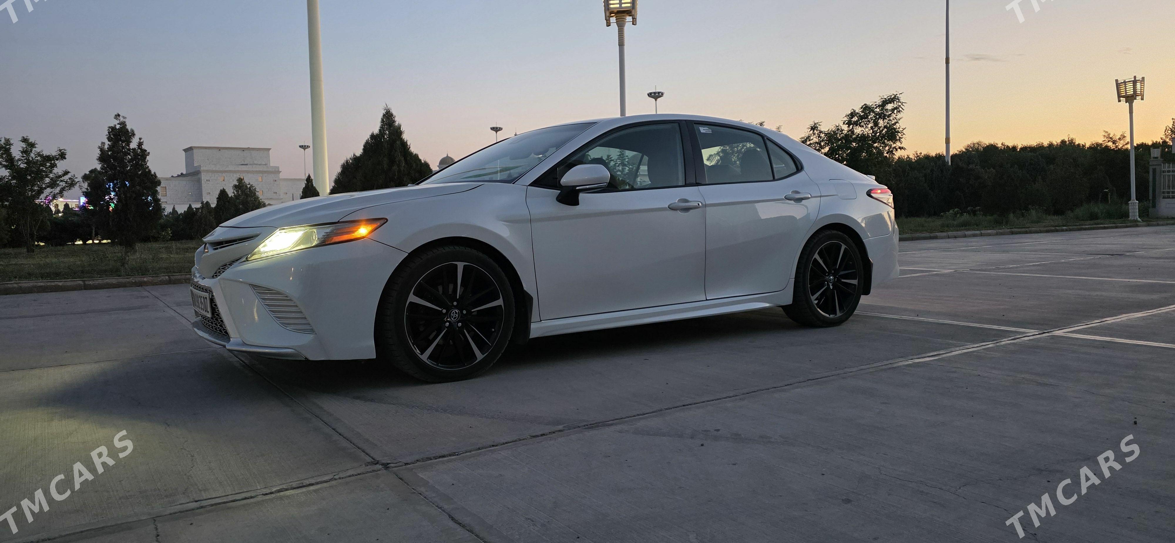 Toyota Camry 2019 - 330 000 TMT - Дашогуз - img 1