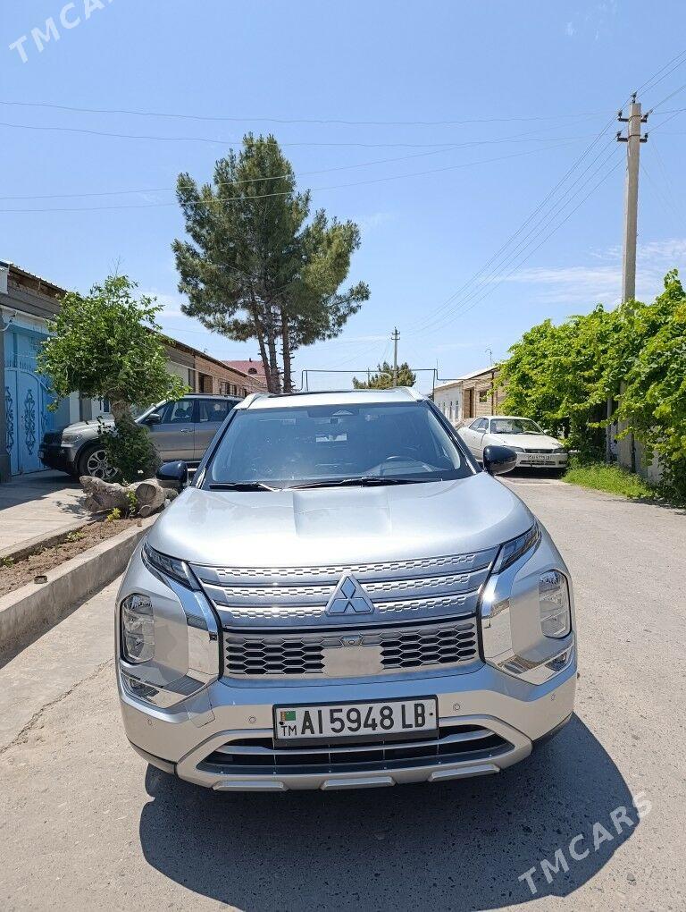 Mitsubishi Outlander 2023 - 435 000 TMT - Туркменабат - img 1