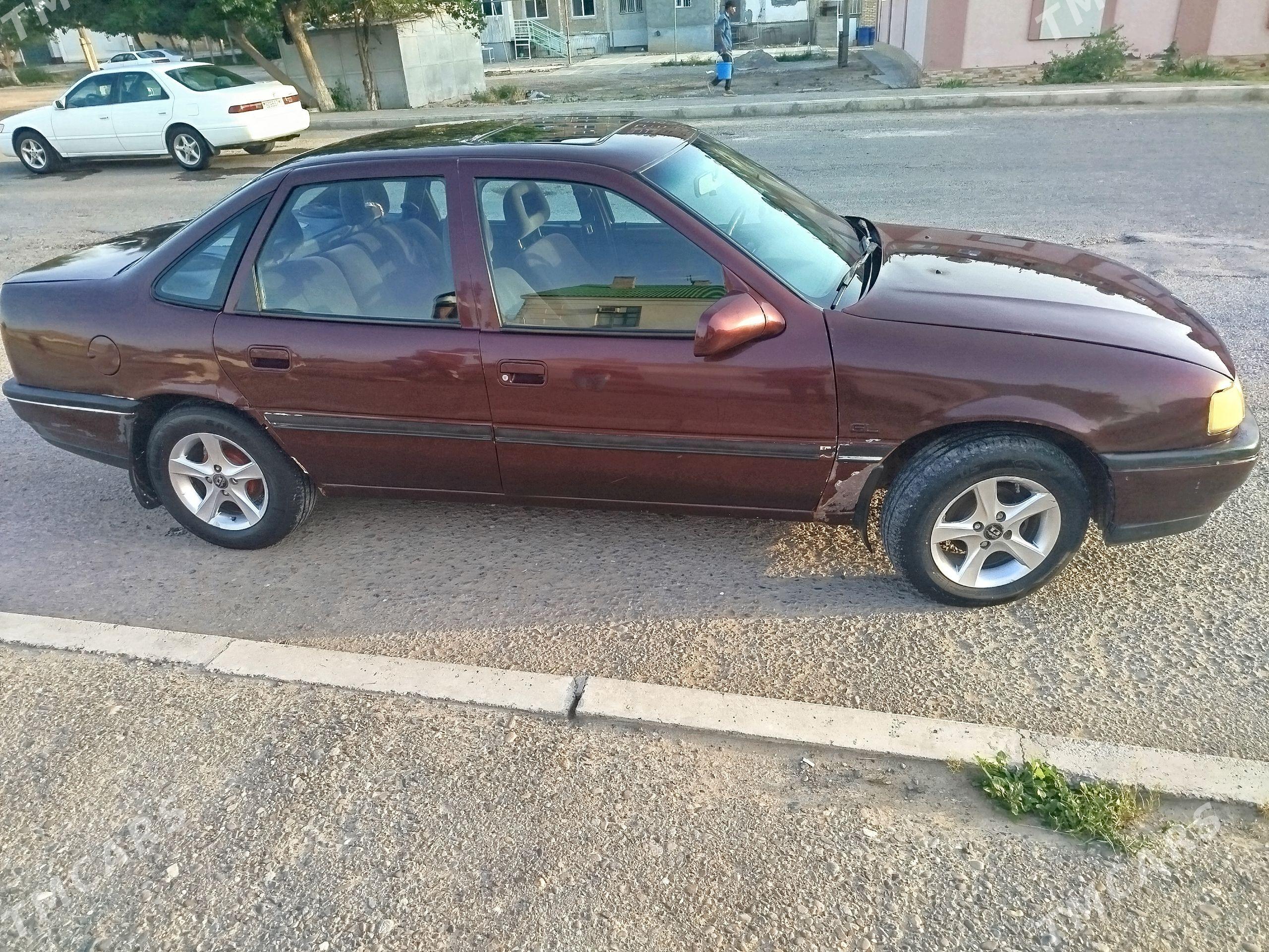 Opel Vectra 1991 - 32 000 TMT - Мары - img 1