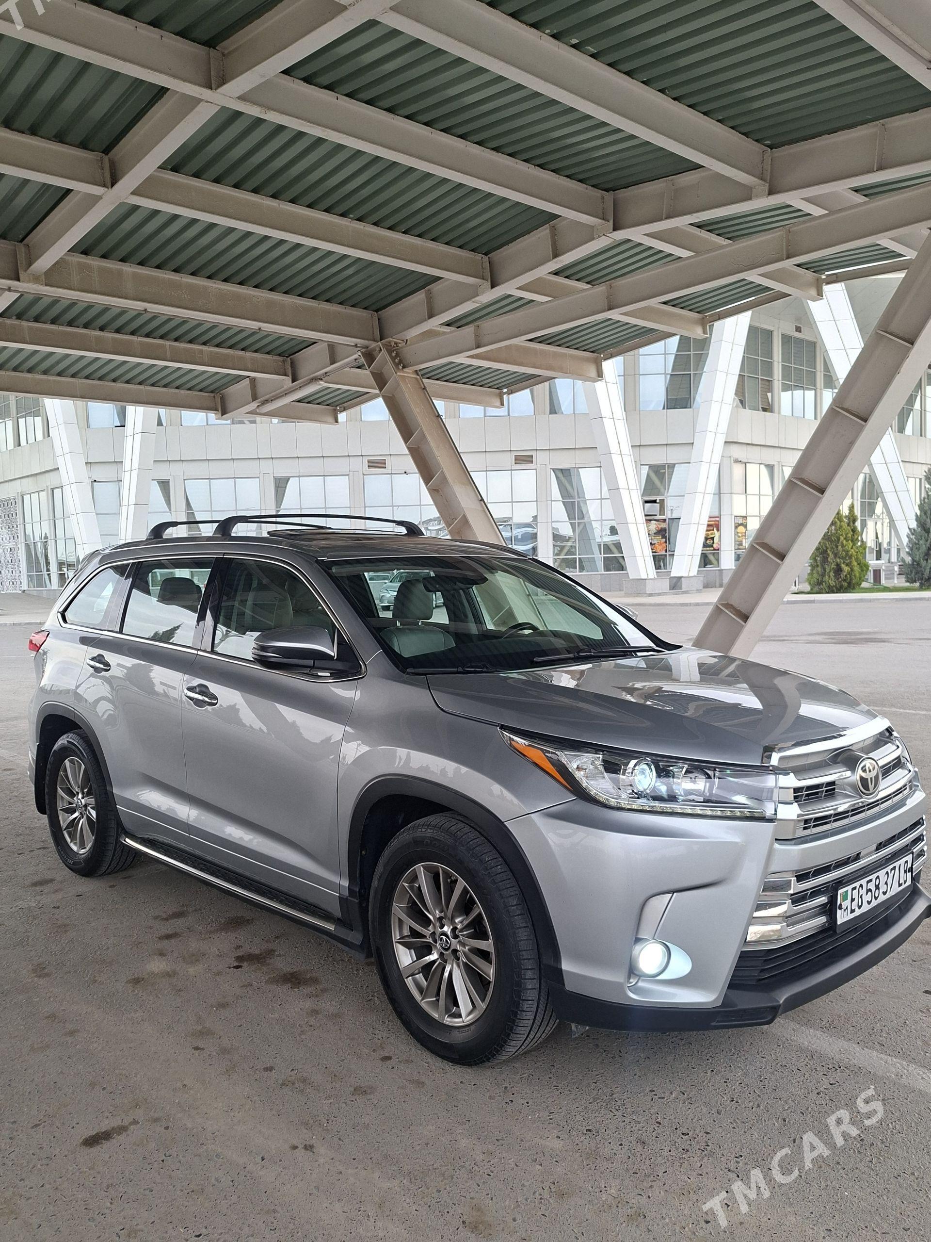 Toyota Highlander 2017 - 470 000 TMT - Туркменабат - img 1