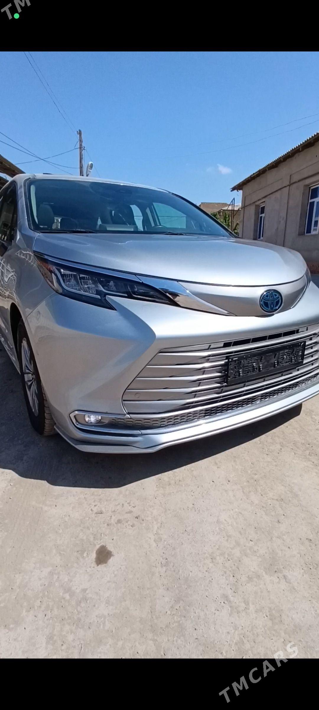 Toyota Sienna 2021 - 480 000 TMT - Daşoguz - img 1