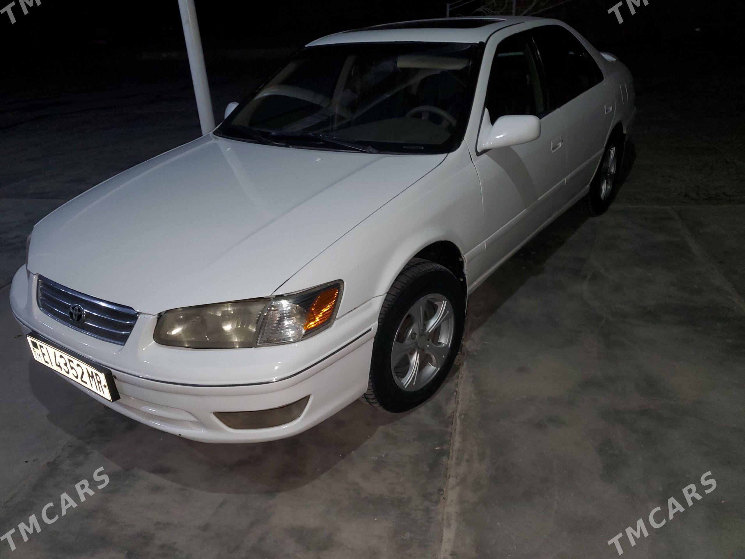 Toyota Camry 2000 - 190 000 TMT - Байрамали - img 1