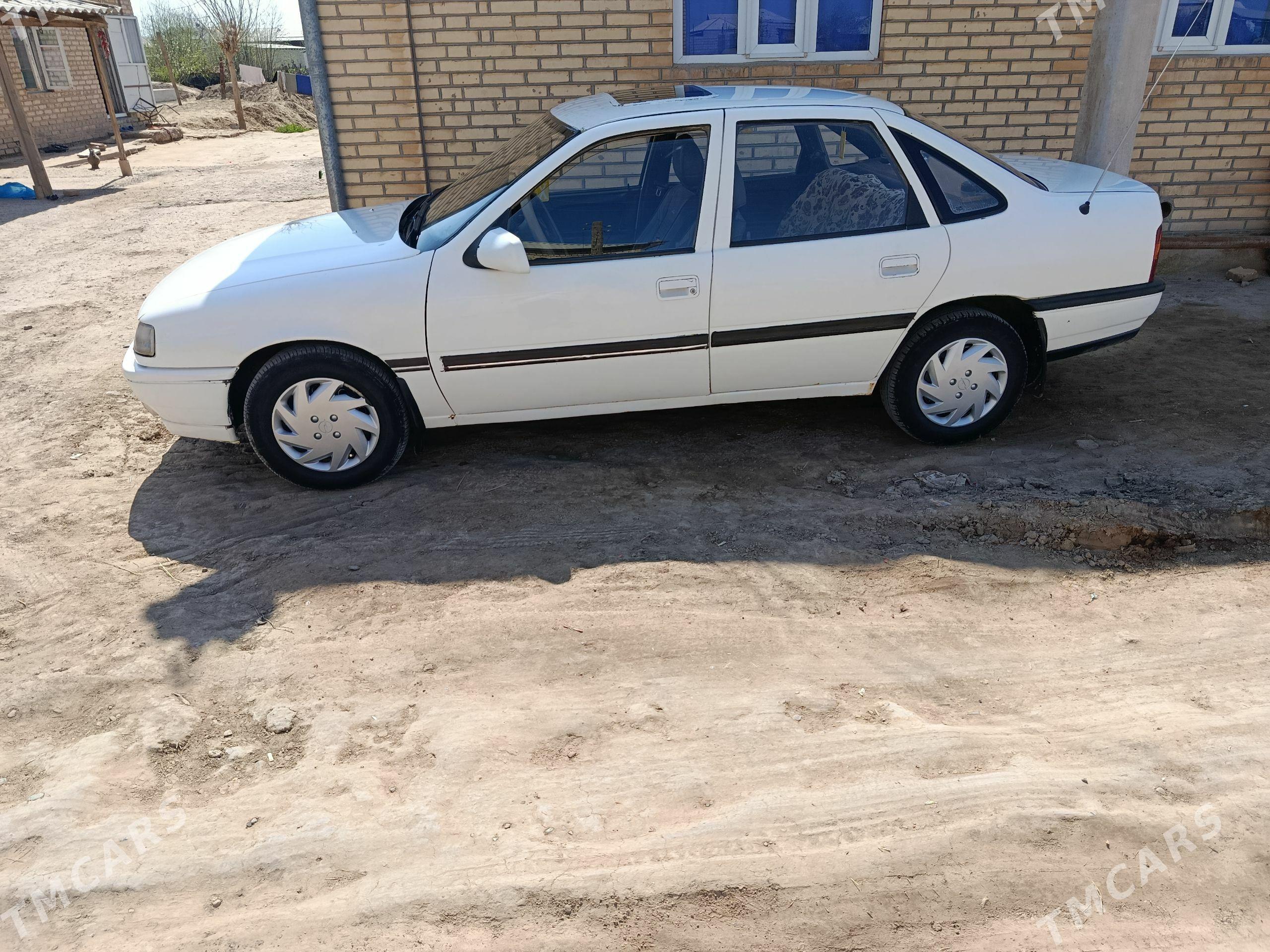 Opel Vectra 1991 - 27 000 TMT - Murgap - img 1