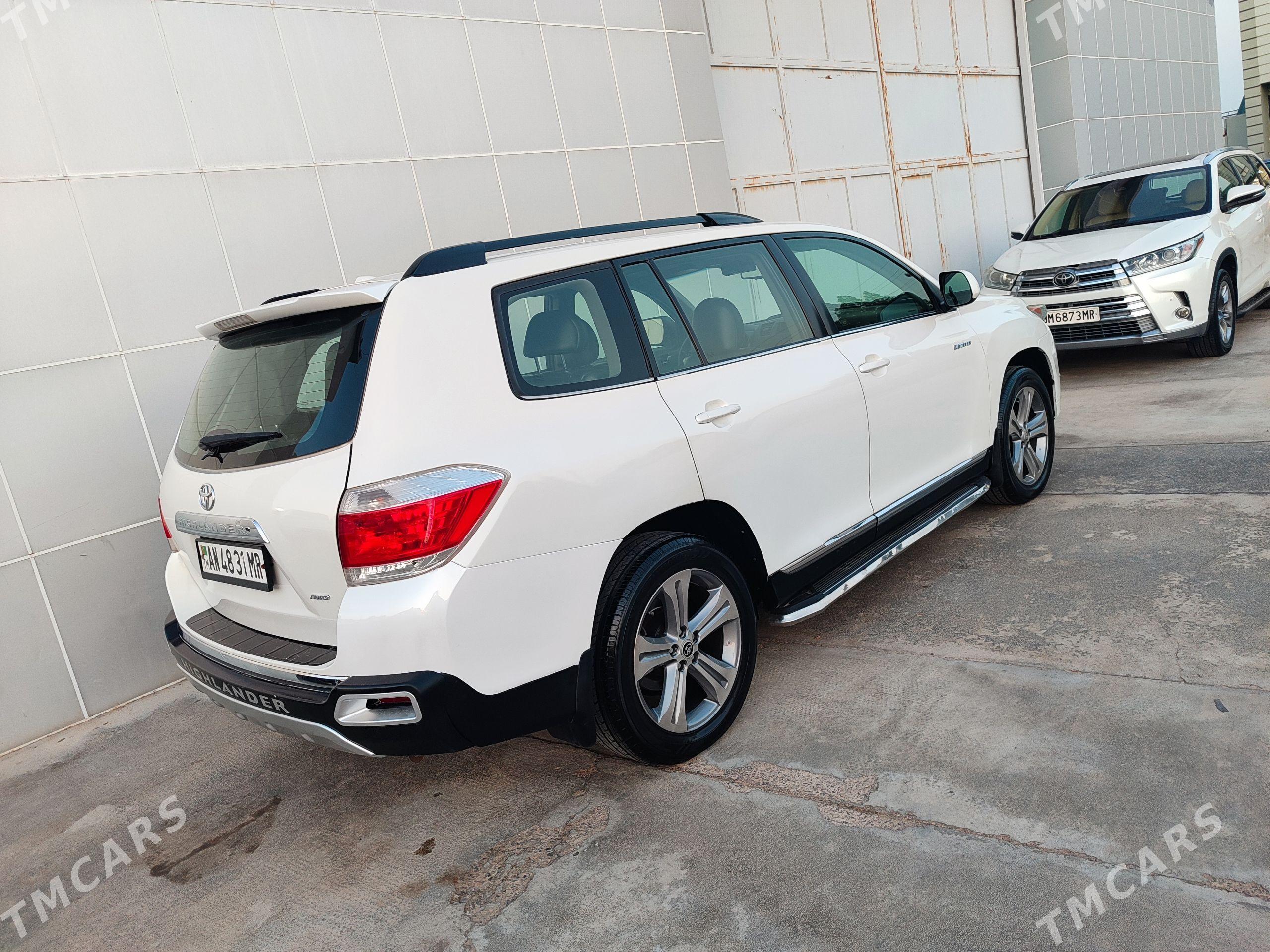 Toyota Highlander 2012 - 380 000 TMT - Мары - img 1