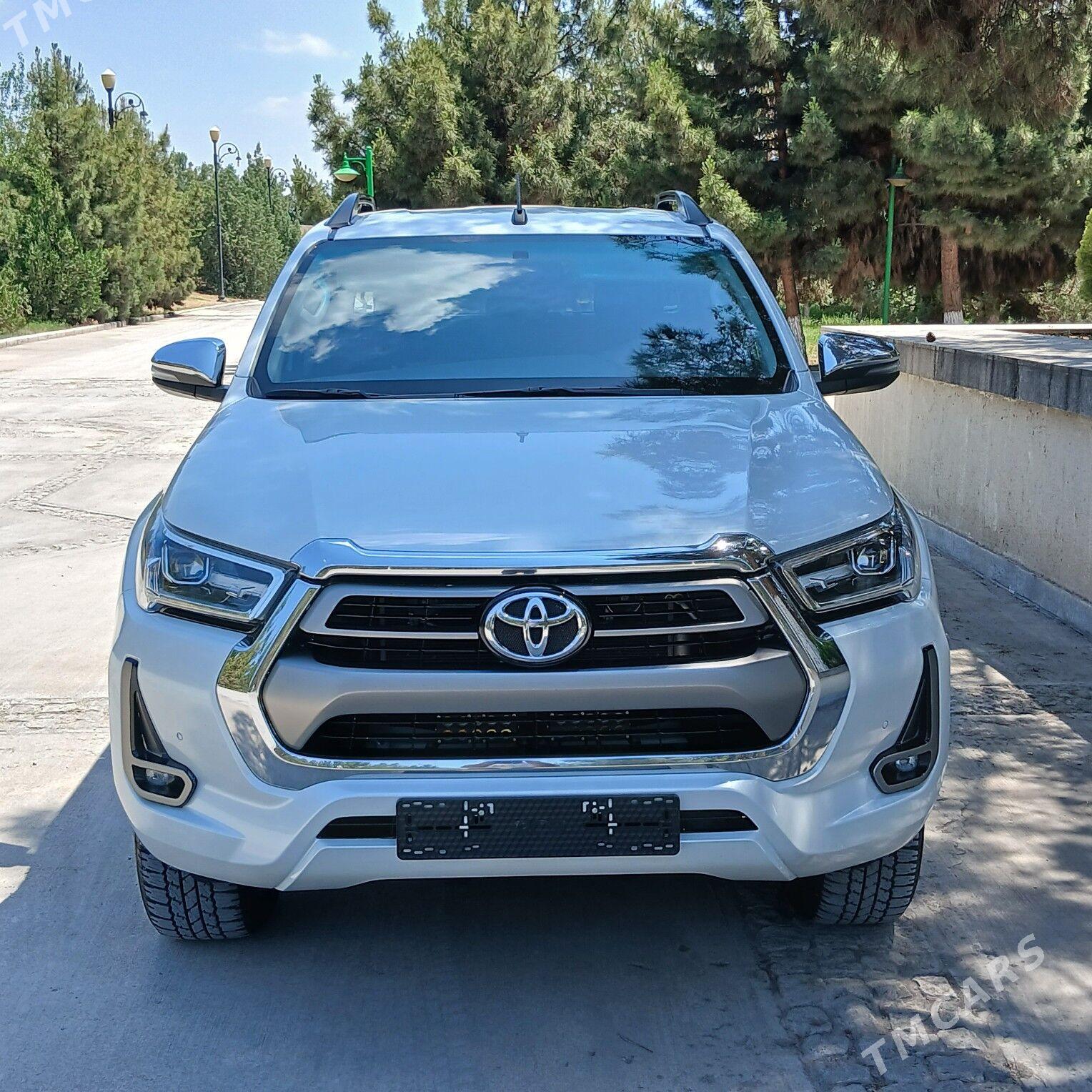 Toyota Hilux 2023 - 658 000 TMT - Гёкдепе - img 1