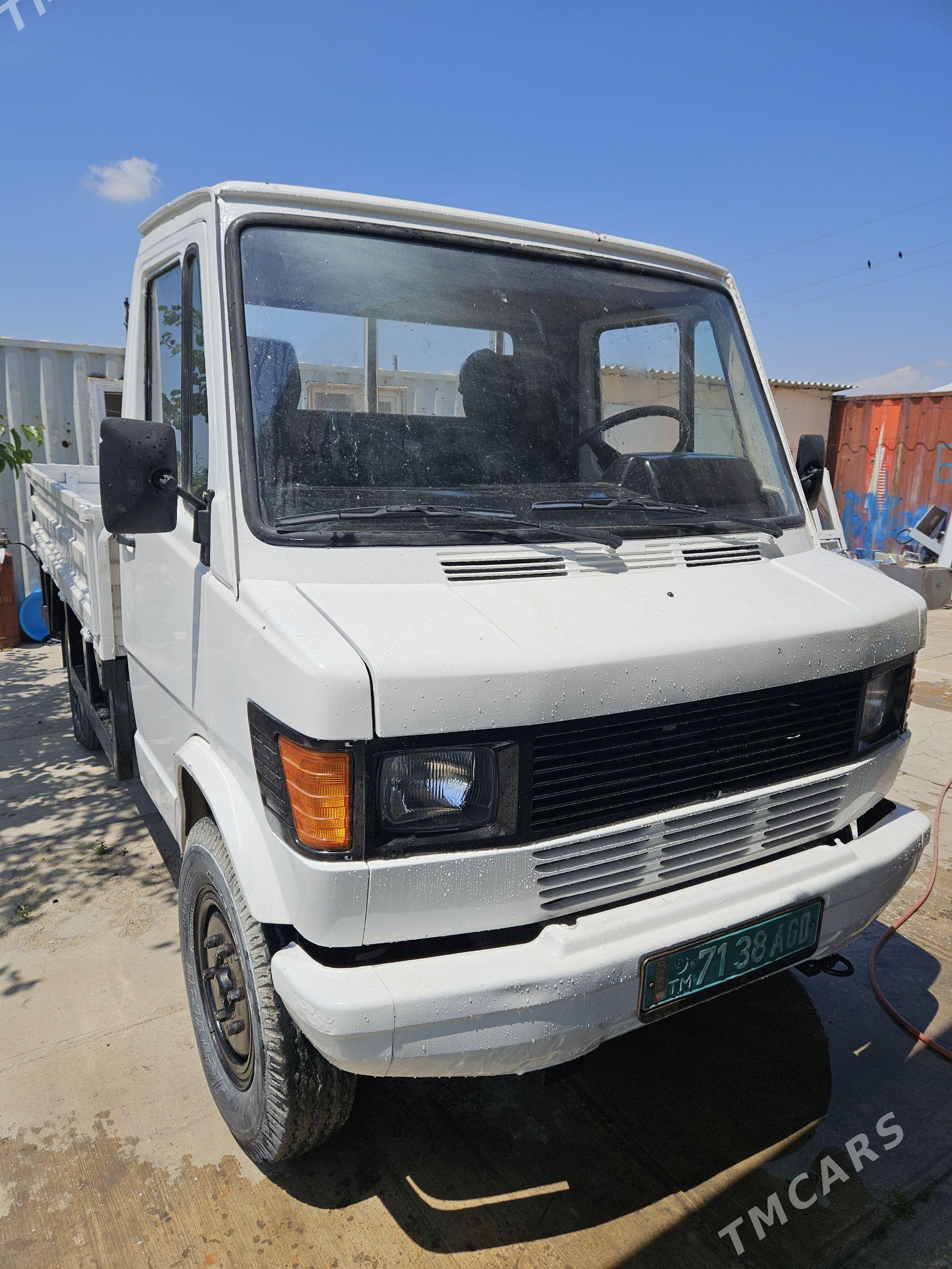 Mercedes-Benz Sprinter 2009 - 135 000 TMT - Бедев - img 1