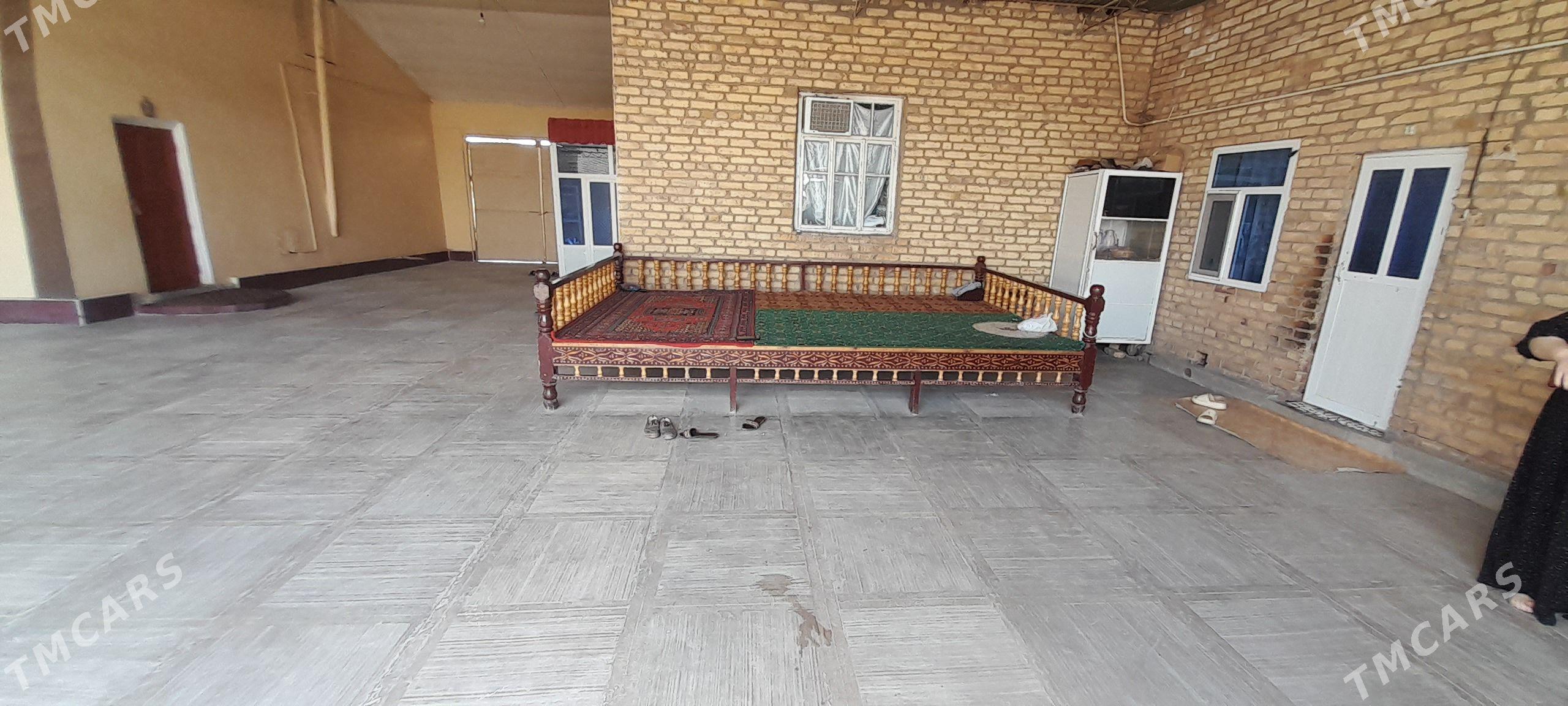 Tapçan - Сакар - img 1