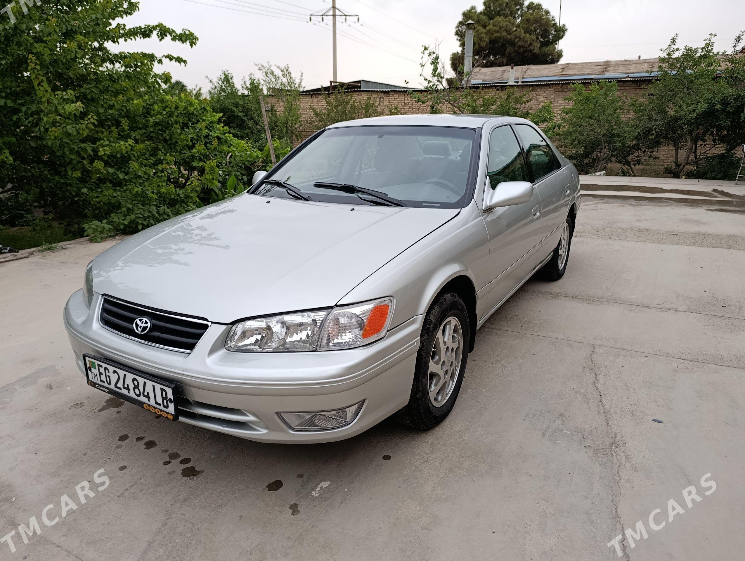 Toyota Camry 2001 - 170 000 TMT - Туркменабат - img 1