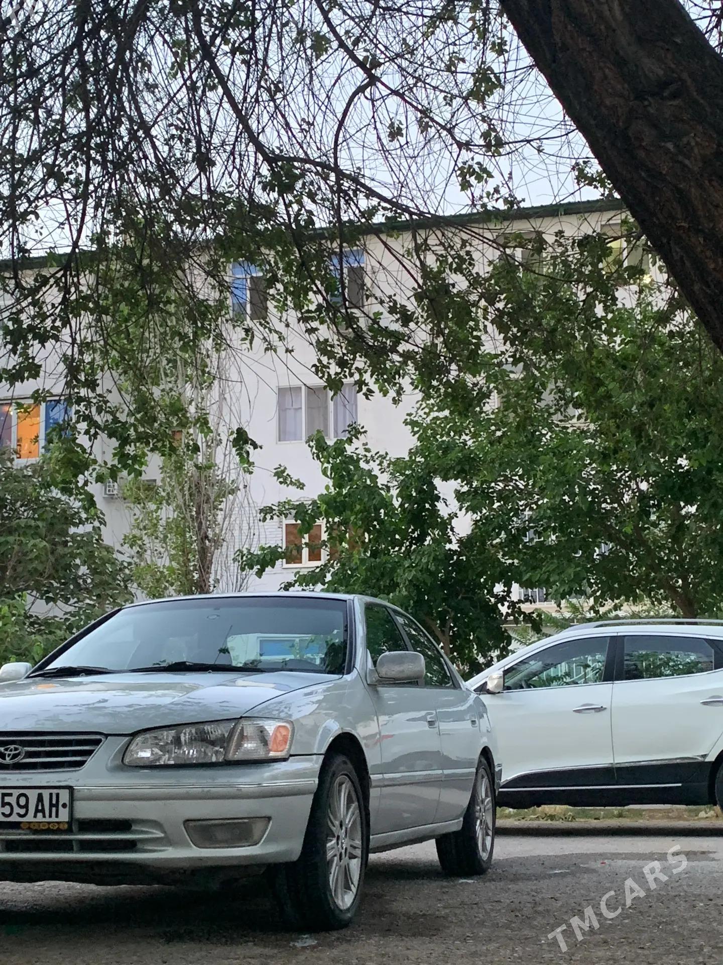 Toyota Camry 2000 - 160 000 TMT - Хитровка - img 1